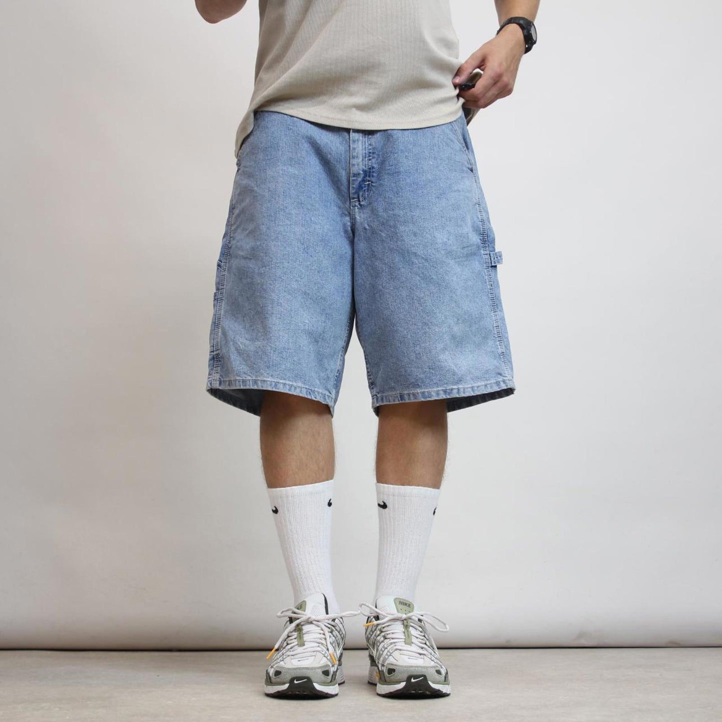 Baggy Lee carpenter jorts W38