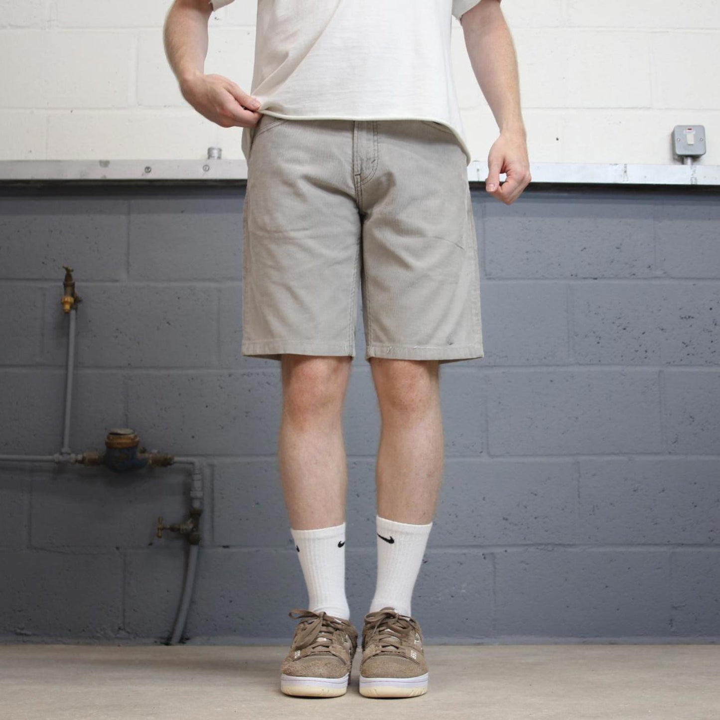 Mens Levi’s 559 Corduroy shorts W31