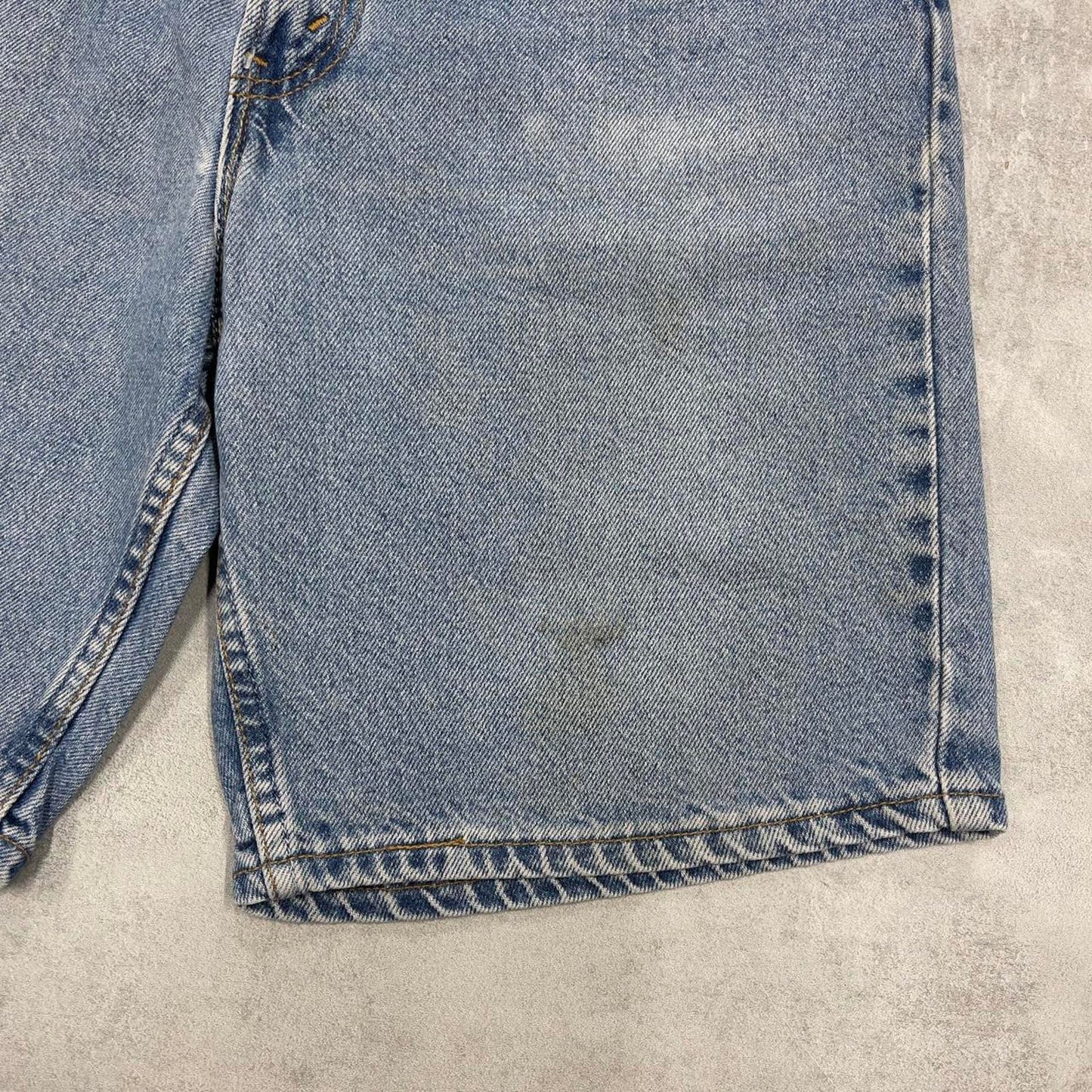 Mens Levi’s denim shorts W36