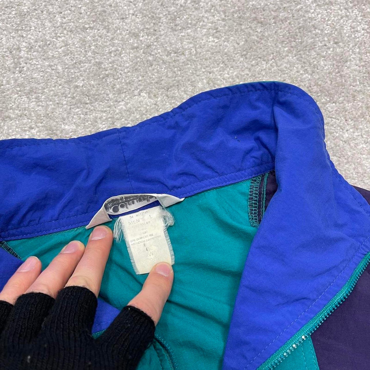 Vintage y2k Columbia technical windbreaker jacket green Bomber style lightweight jacket elasticated