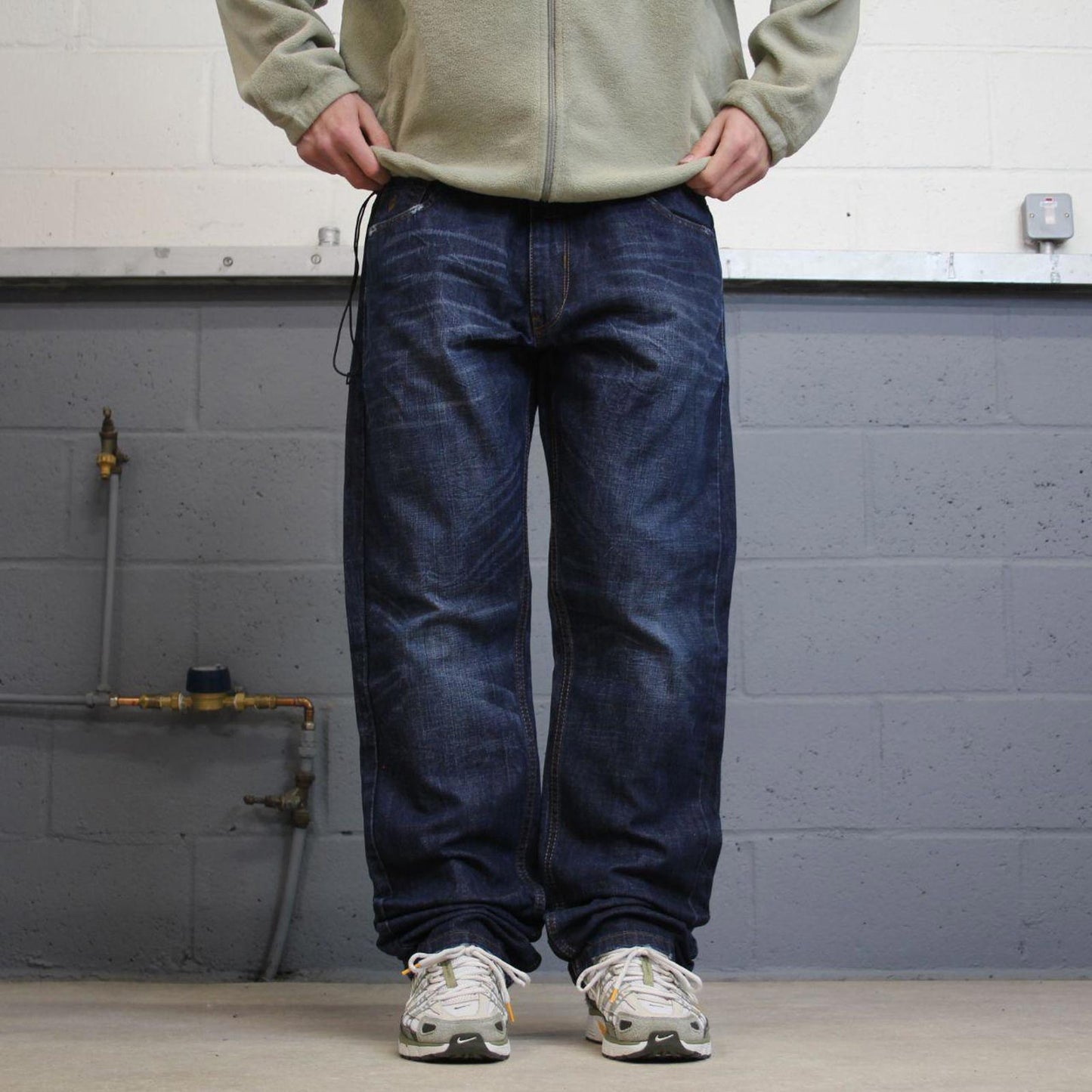 Y2K Rocawear jeans straight leg blue Denim embroidered skater style pants