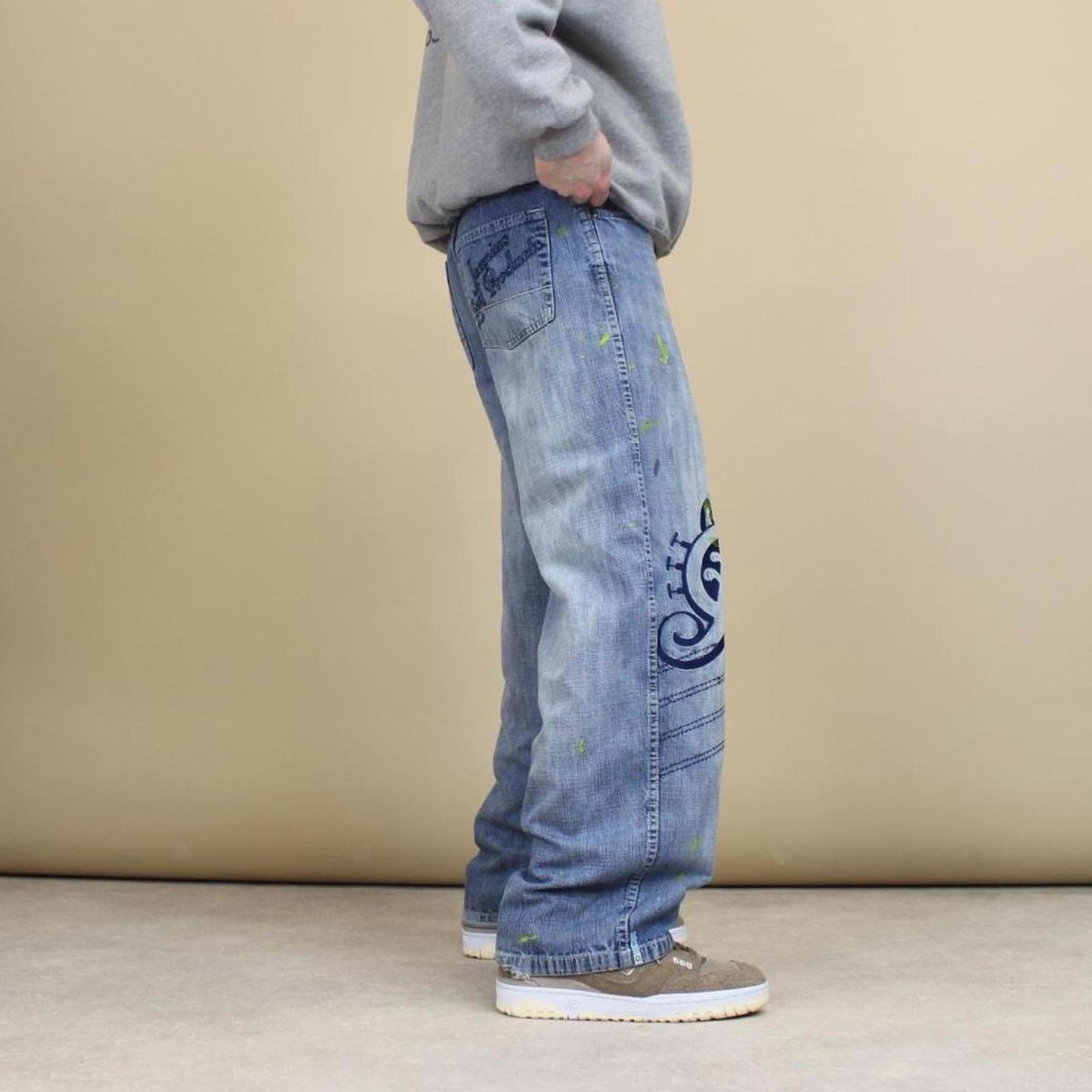 Blue Akademiks jeans W29L30 big embroidered y2k stitch design loose fit