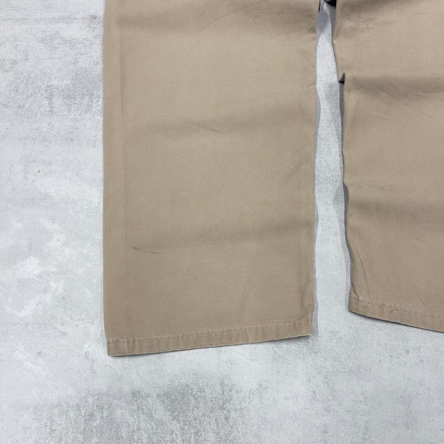 Beige Wrangler carpenter pants W34L32 loose cargo skater style jeans