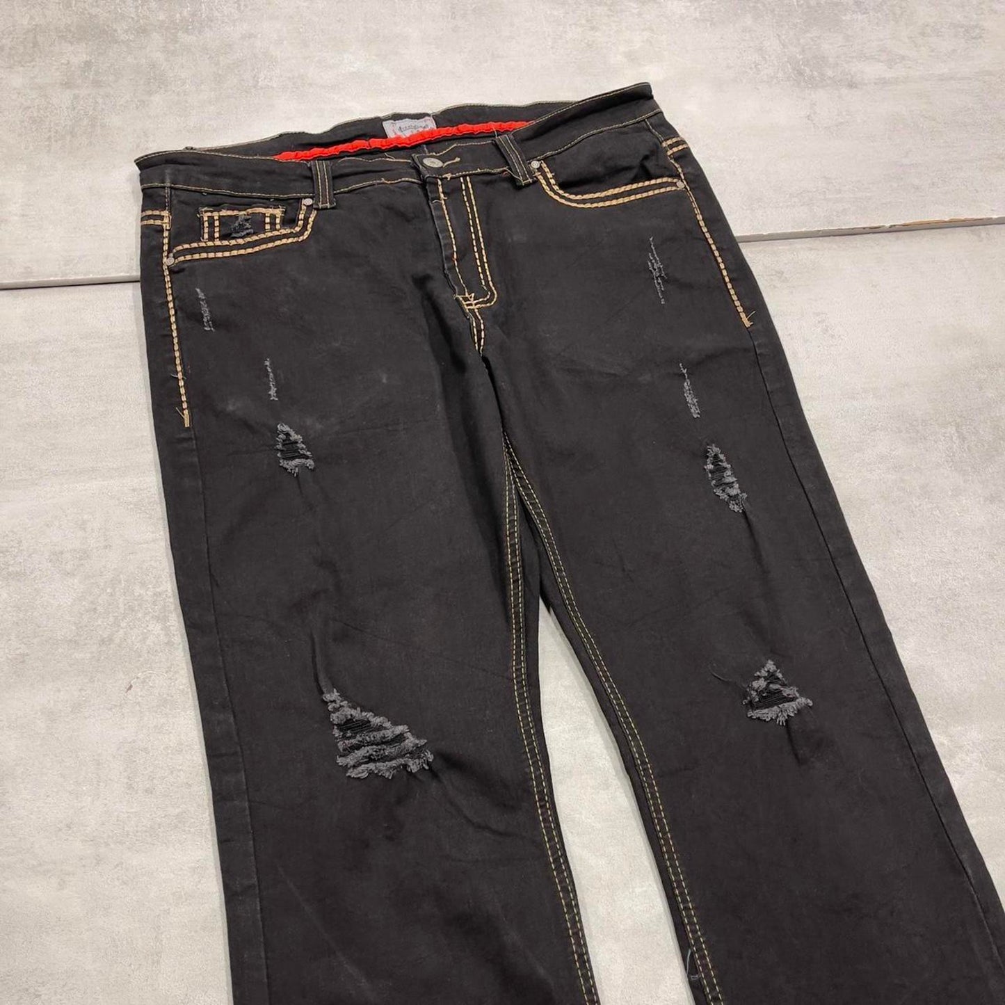 Black Ace of Diamond embroidered jeans W36L30