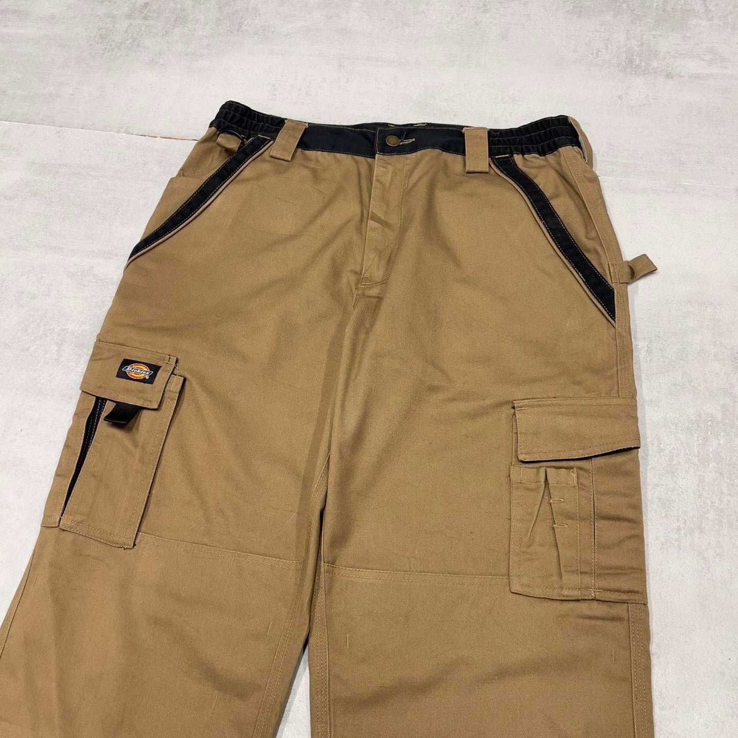 Baggy Dickies cargo trousers W36L30 khaki loose skater style cargo pants utility pockets