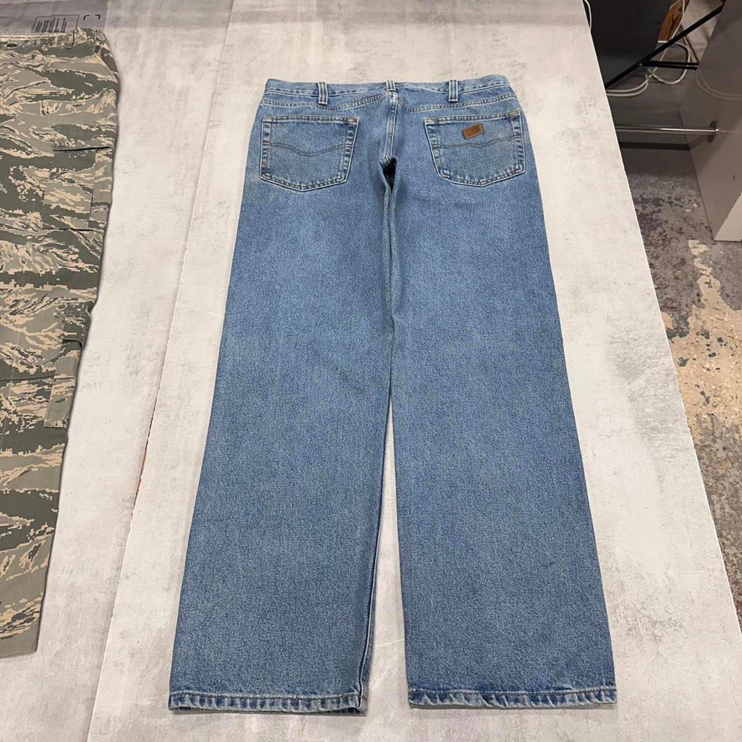 Vintage blue Carhartt jeans W36L32 loose 90s style denim skater pants