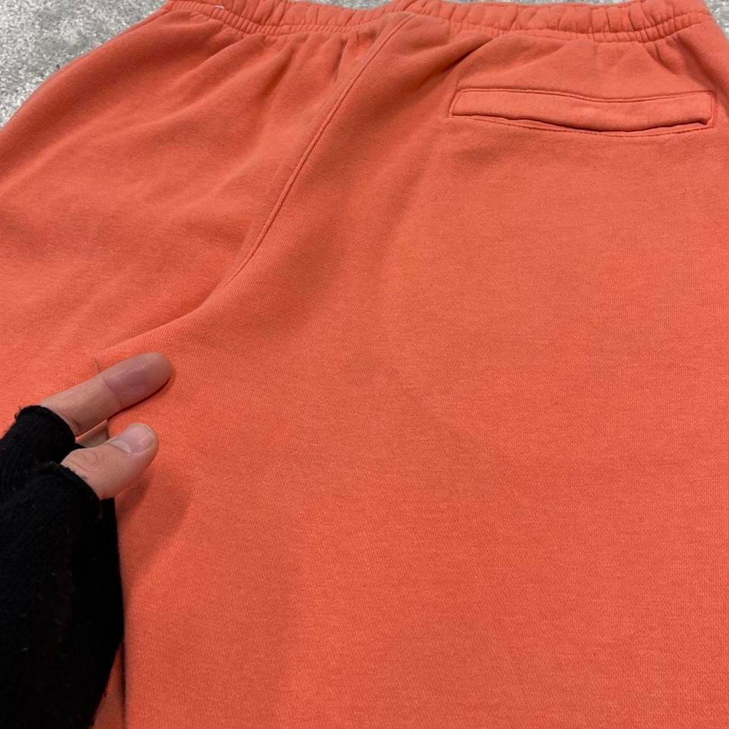 Peach Nike sweatpants Medium loose y2k style joggers Swoosh logo gym wear track pants casual sporty