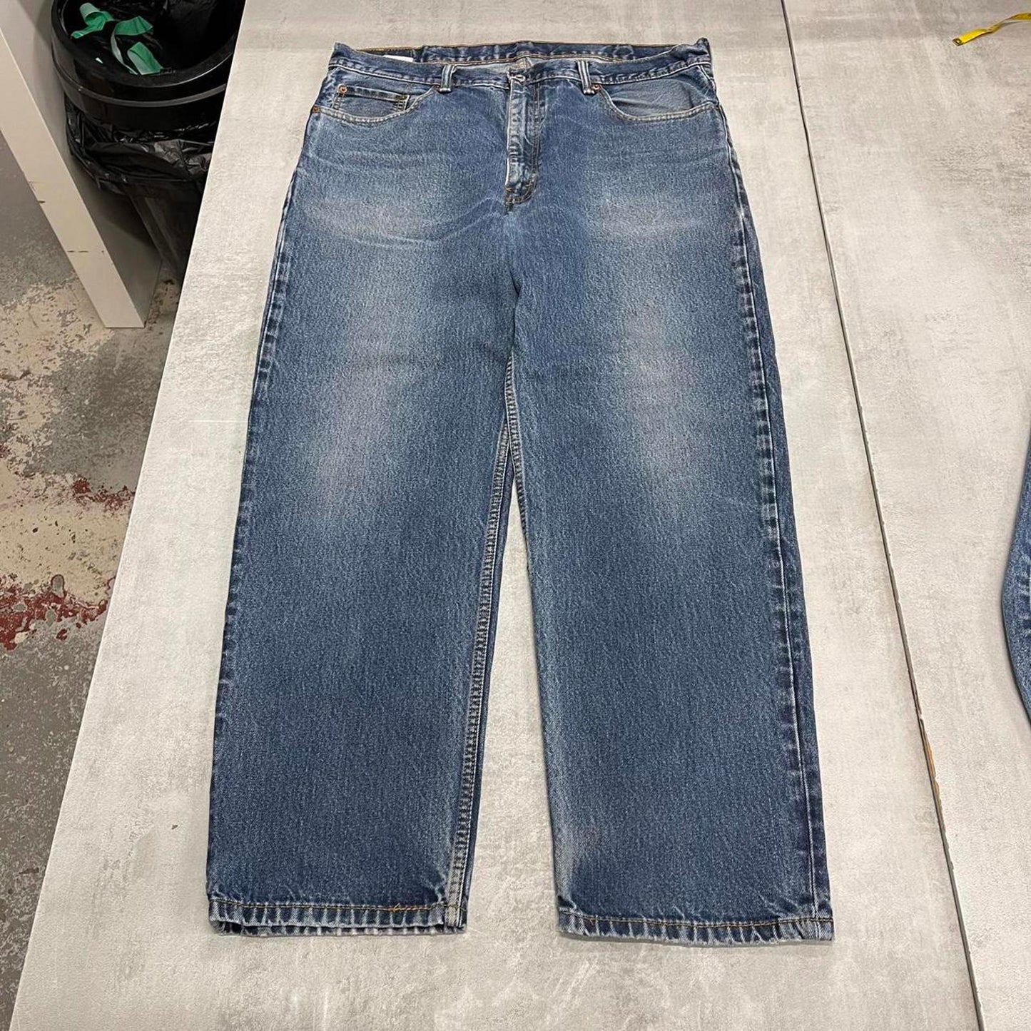 Baggy blue Levis 550 jeans W40L32 skater 90s style jeans red tab logo
