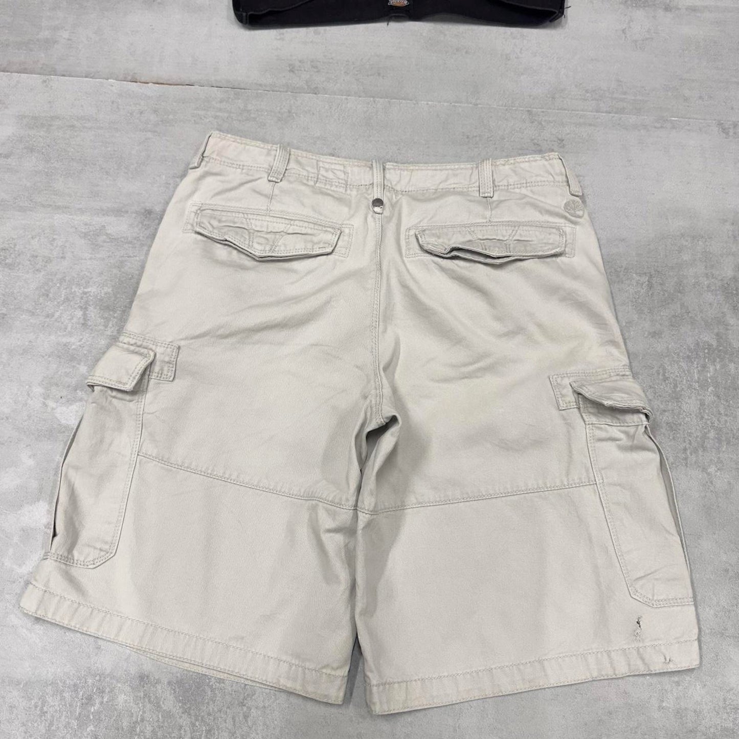 Baggy Timberland cargo shorts W32