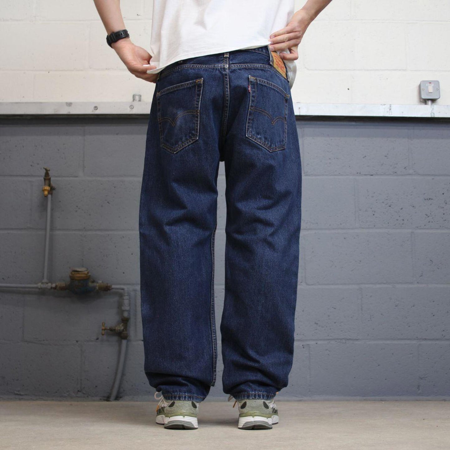Blue Levis 505 jeans W38L30 blue loose straight leg y2k style pants red tab logo