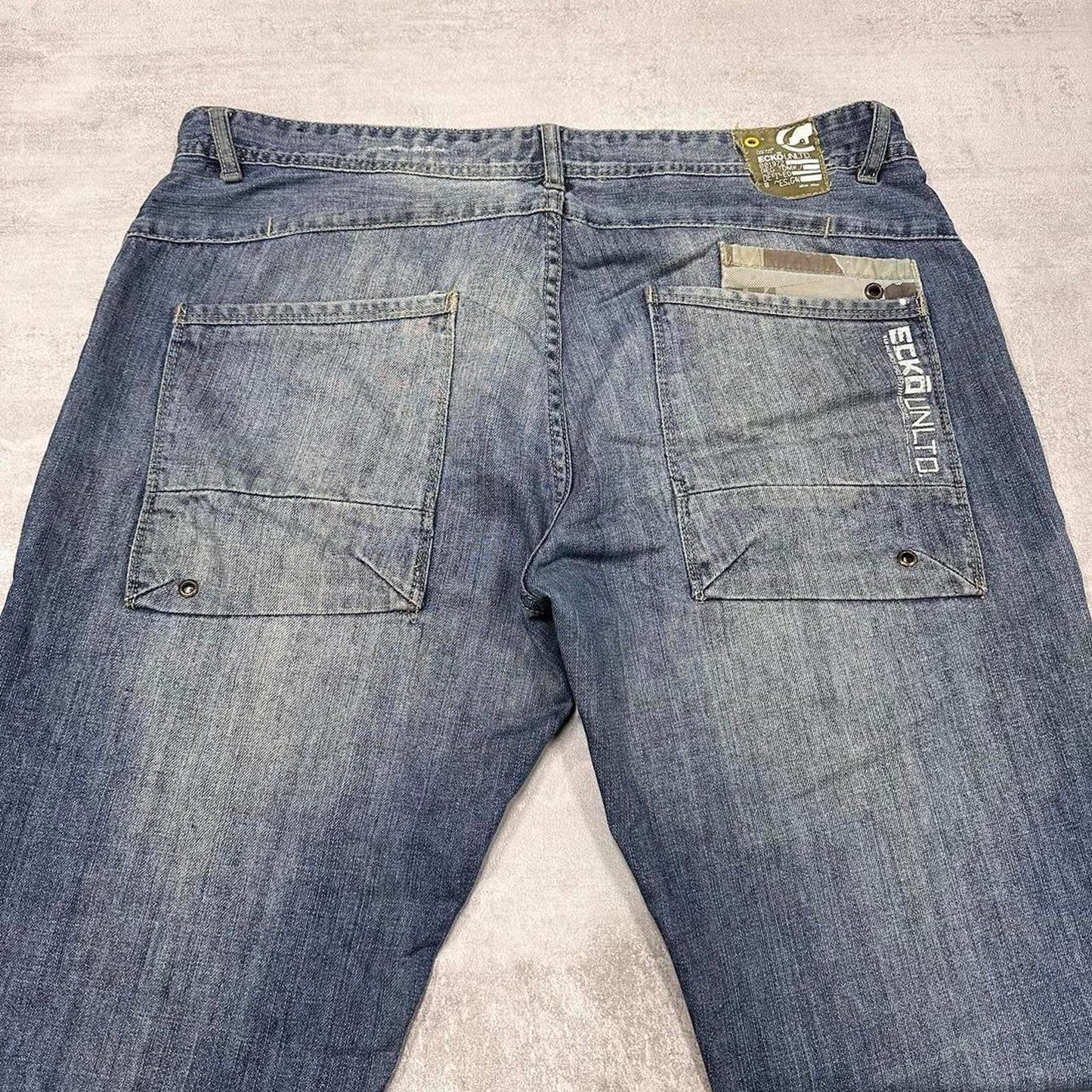Blue Ecko Unltd jeans W38L33 embroidered y2k style