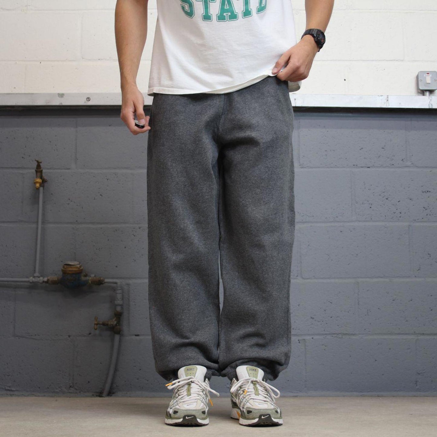 Baggy grey Fila joggers XL y2k style sportswear track pants loose fit