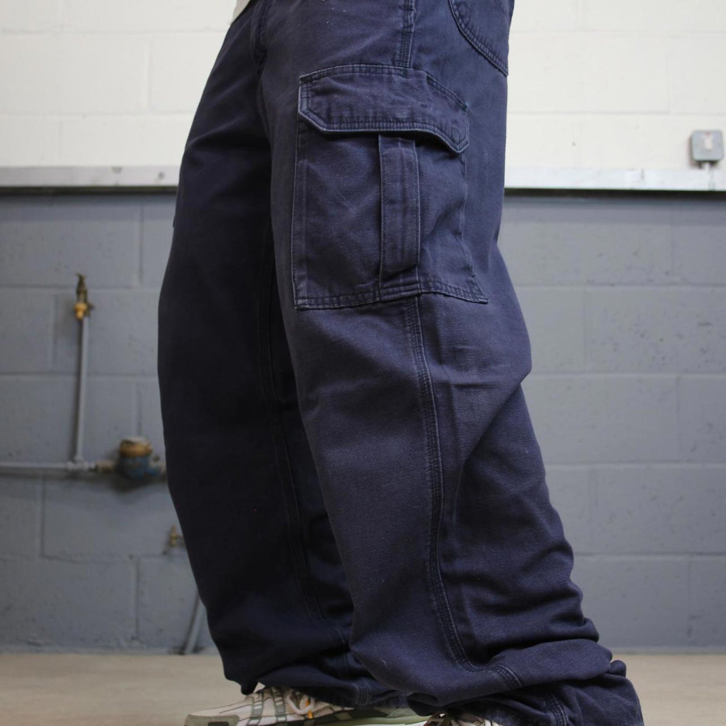 Carhartt FR cargo pants W35 L32 loose navy 90s style cargo skater pants