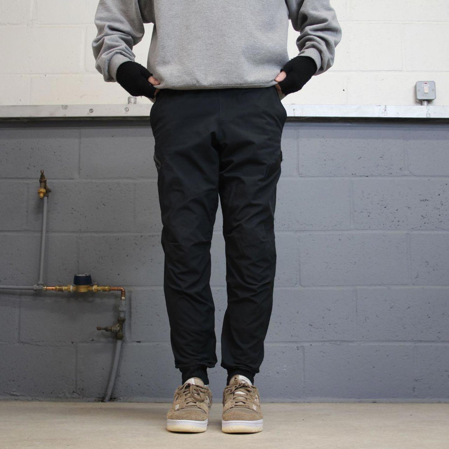 00s Under Armour tracksuit bottoms y2k small black joggers print logos gym wear trackies