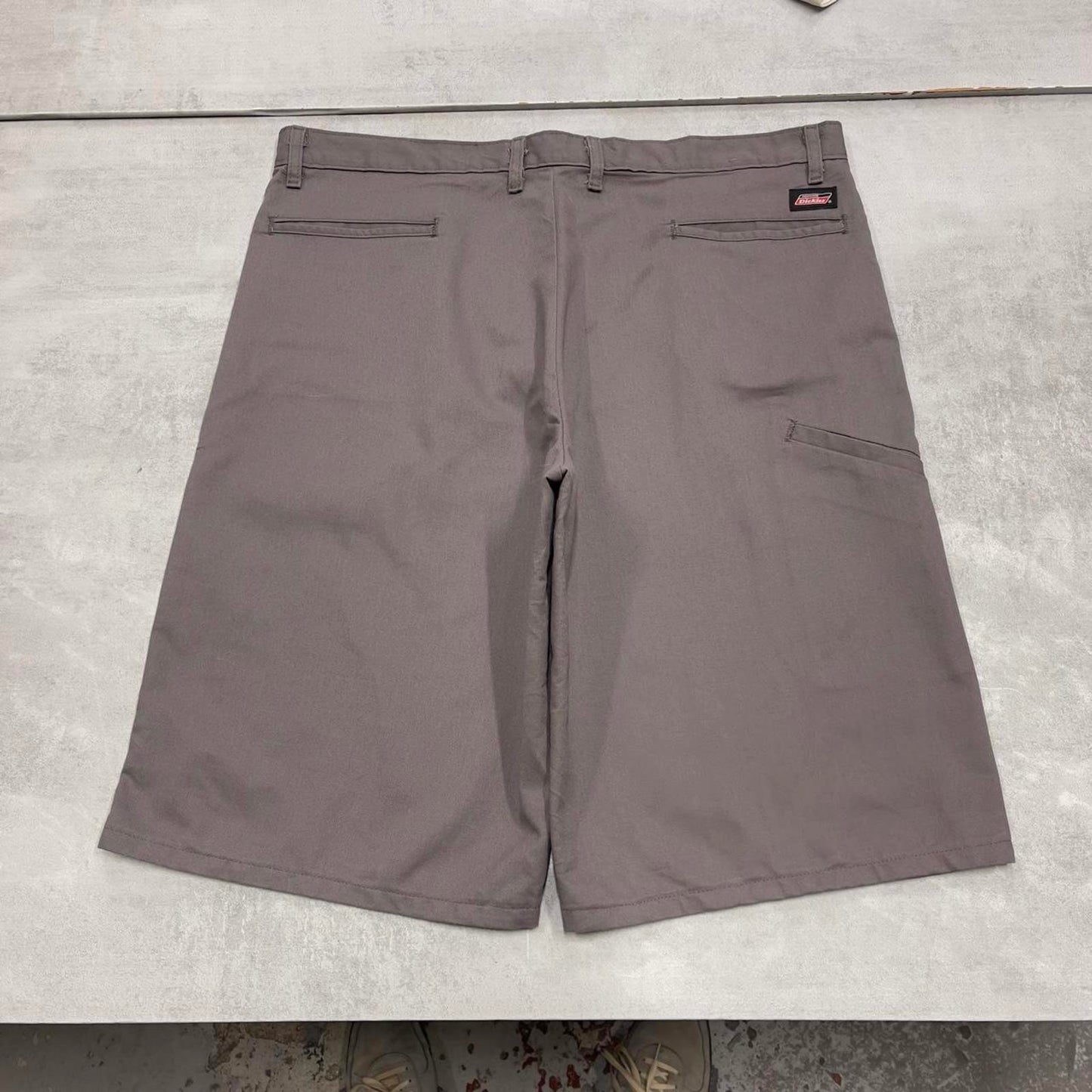 Baggy grey Dickies carpenter shorts W38