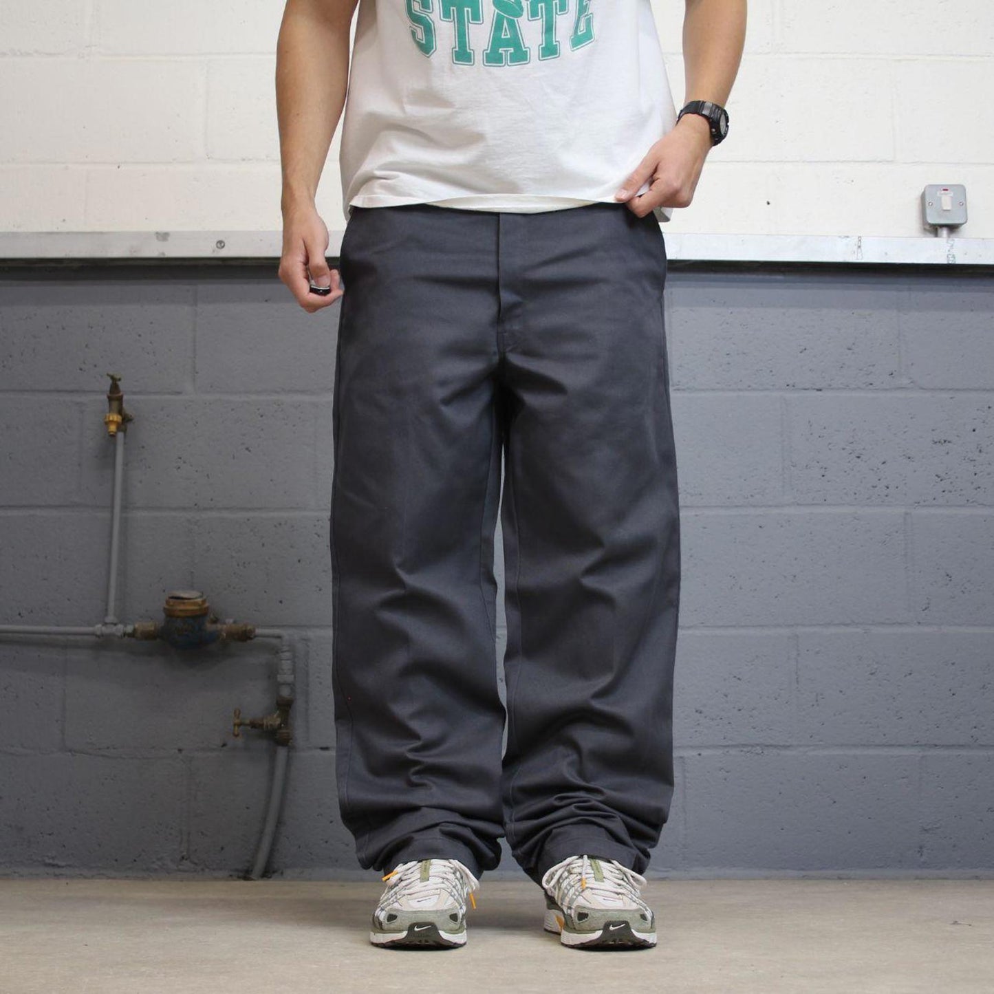 Baggy Dickies pants W38 L34 grey loose twill chino style skater pants