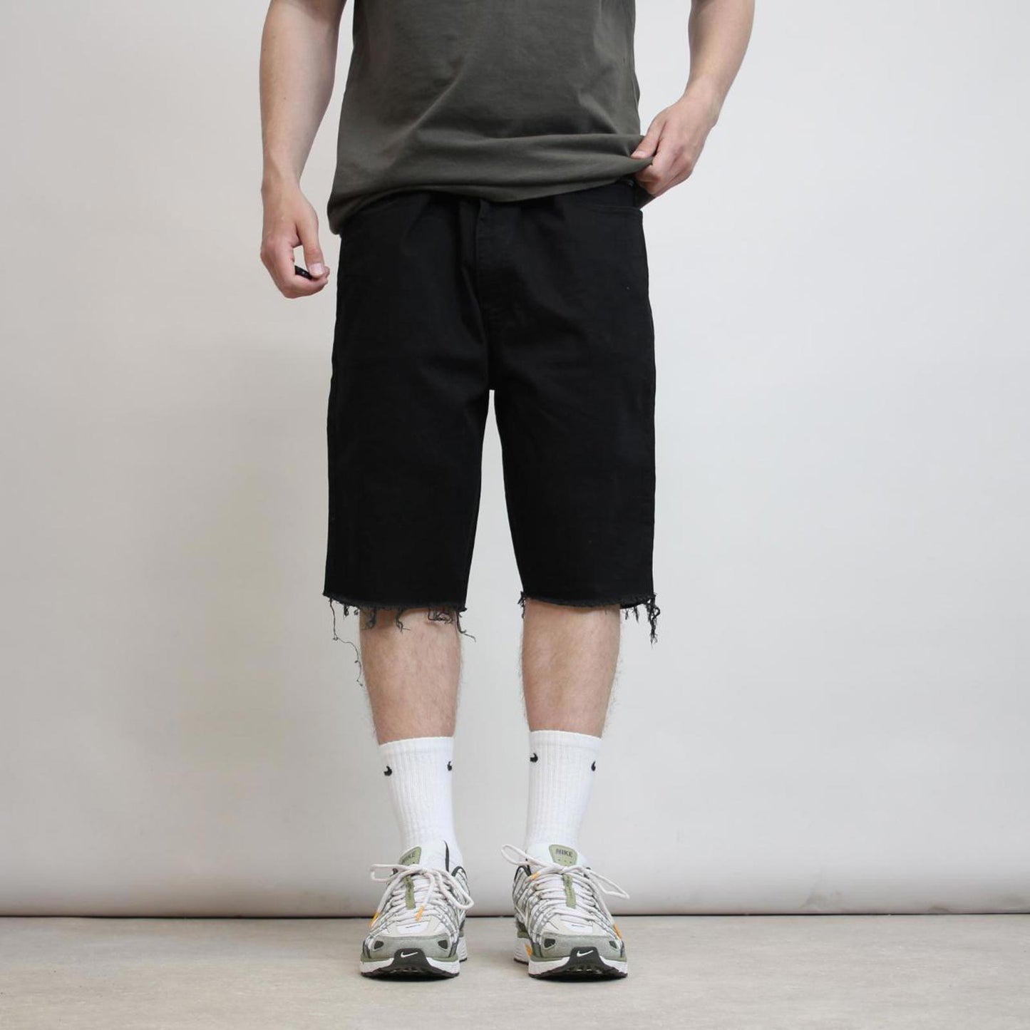 Levi’s Jorts W42
