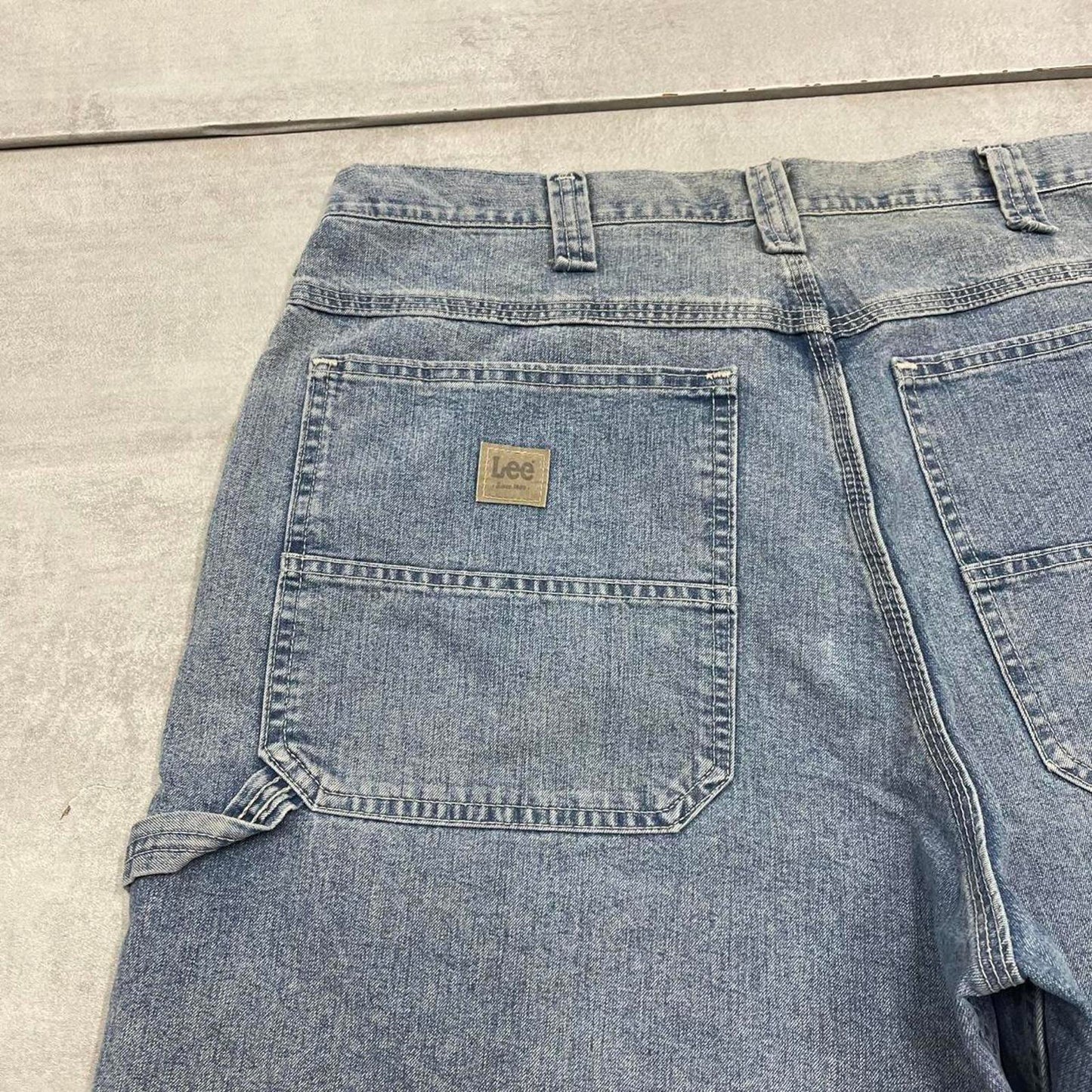Baggy Lee carpenter jorts W38