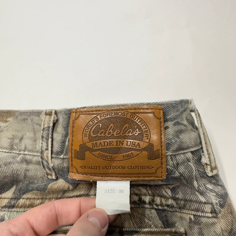 Vintage Cabelas camo Y2K jeans khaki loose insulated hunting style pants
