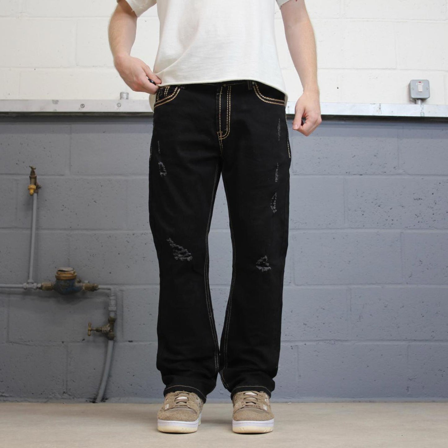 Black Ace of Diamond embroidered jeans W36L30
