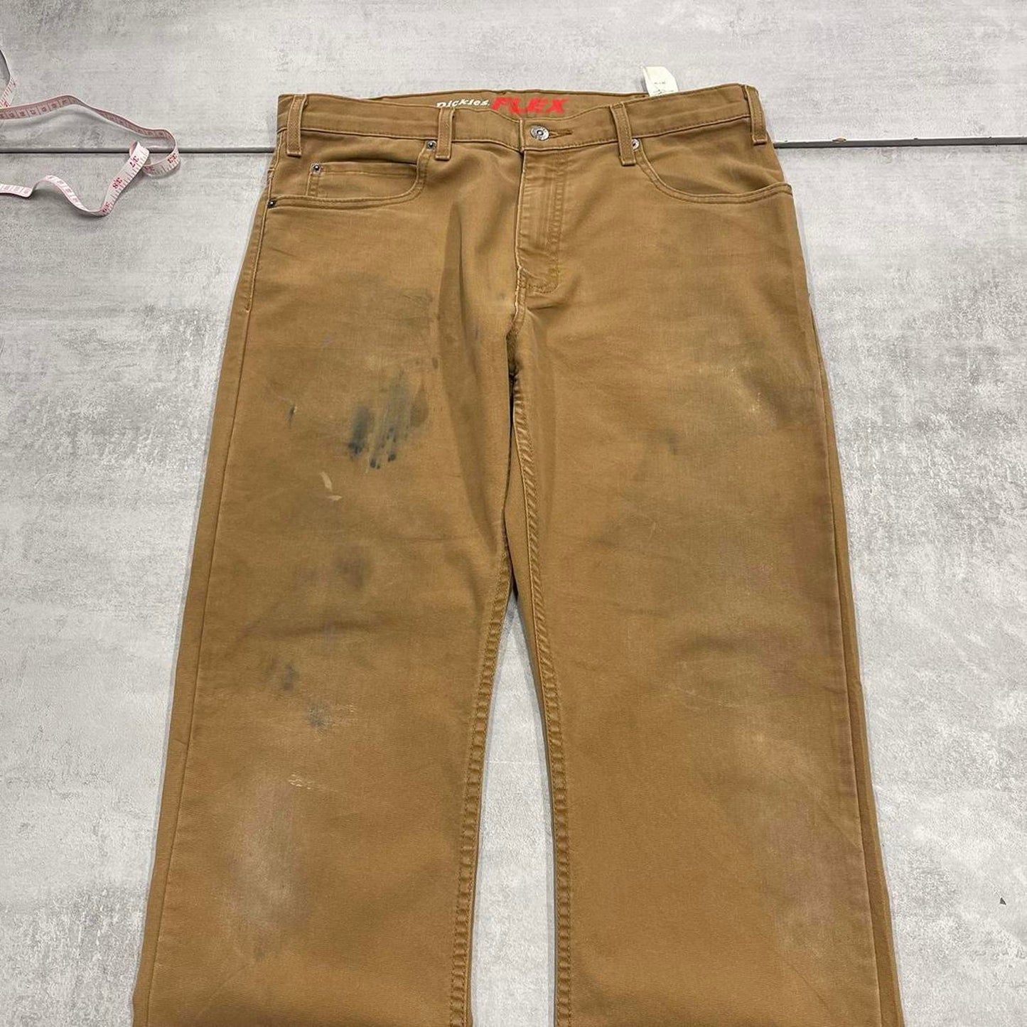Tan Dickies trousers W34L32 90s style work pants straight fit