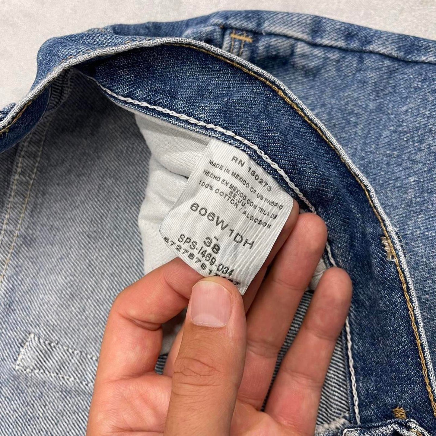 Mens baggy Wrangler denim shorts W38