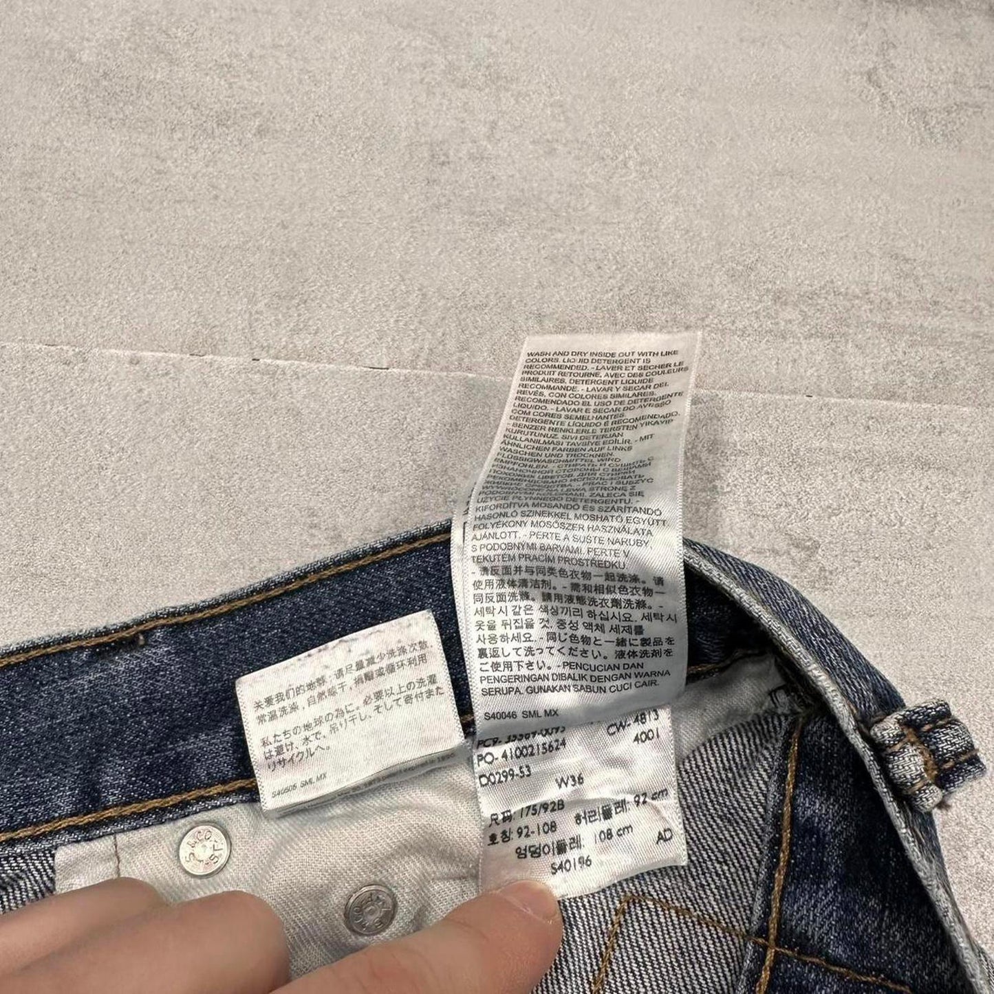 Mens Levi’s denim shorts W36