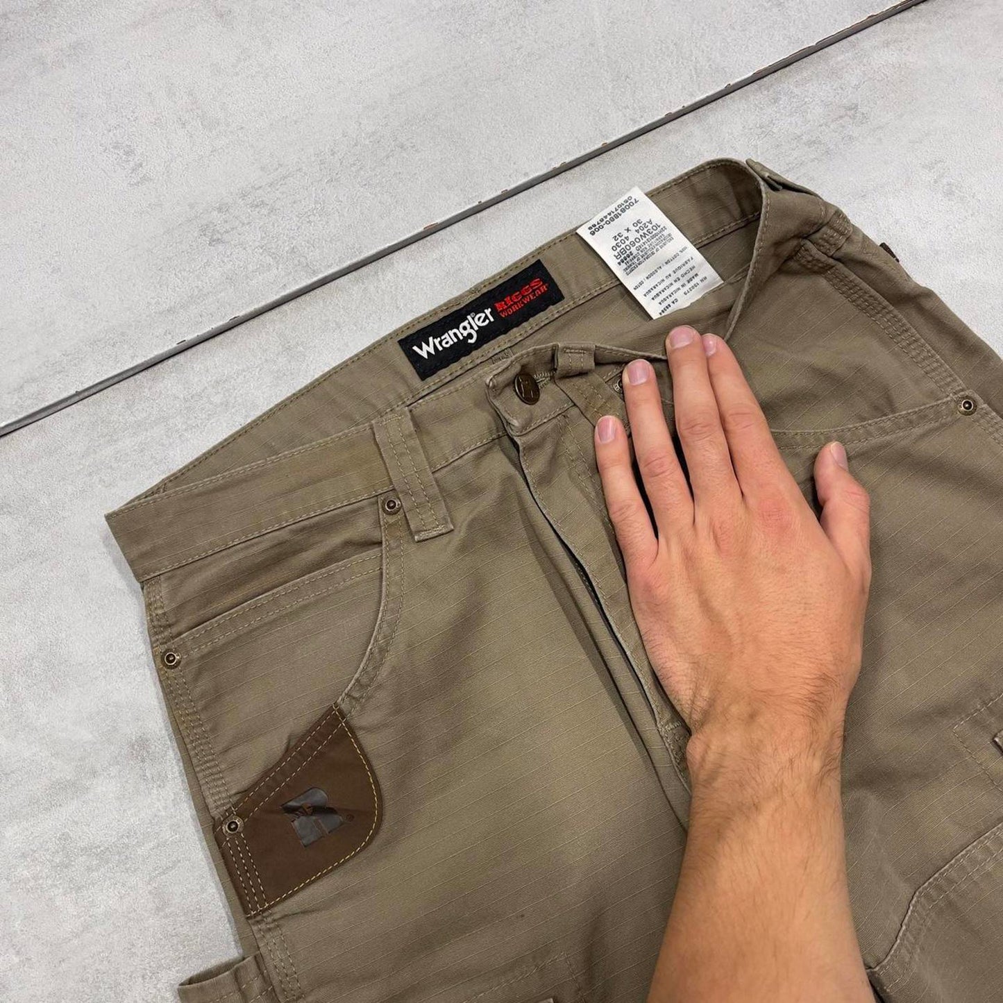 Khaki Wrangler double knee carpenter jeans W30L32 loose canvas 90s skater style cargos