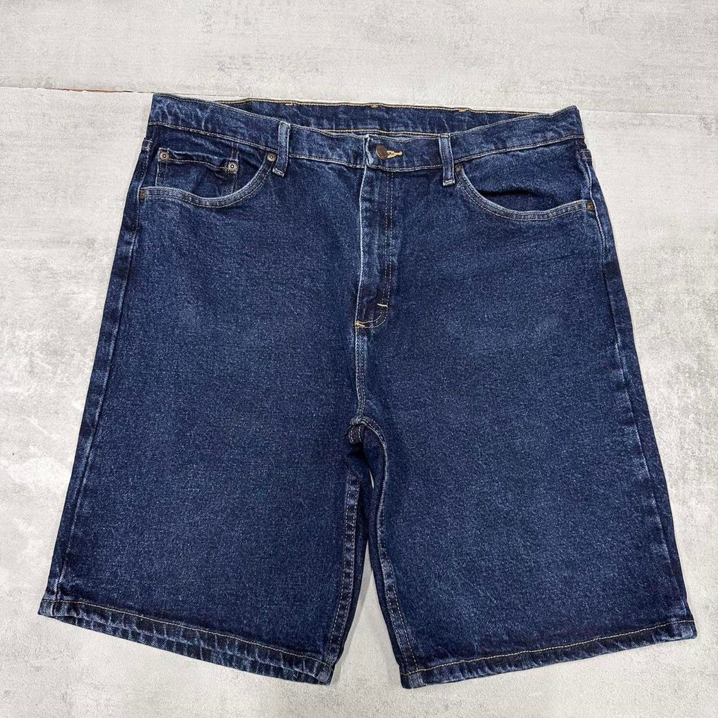 Mens baggy Wrangler jorts W36