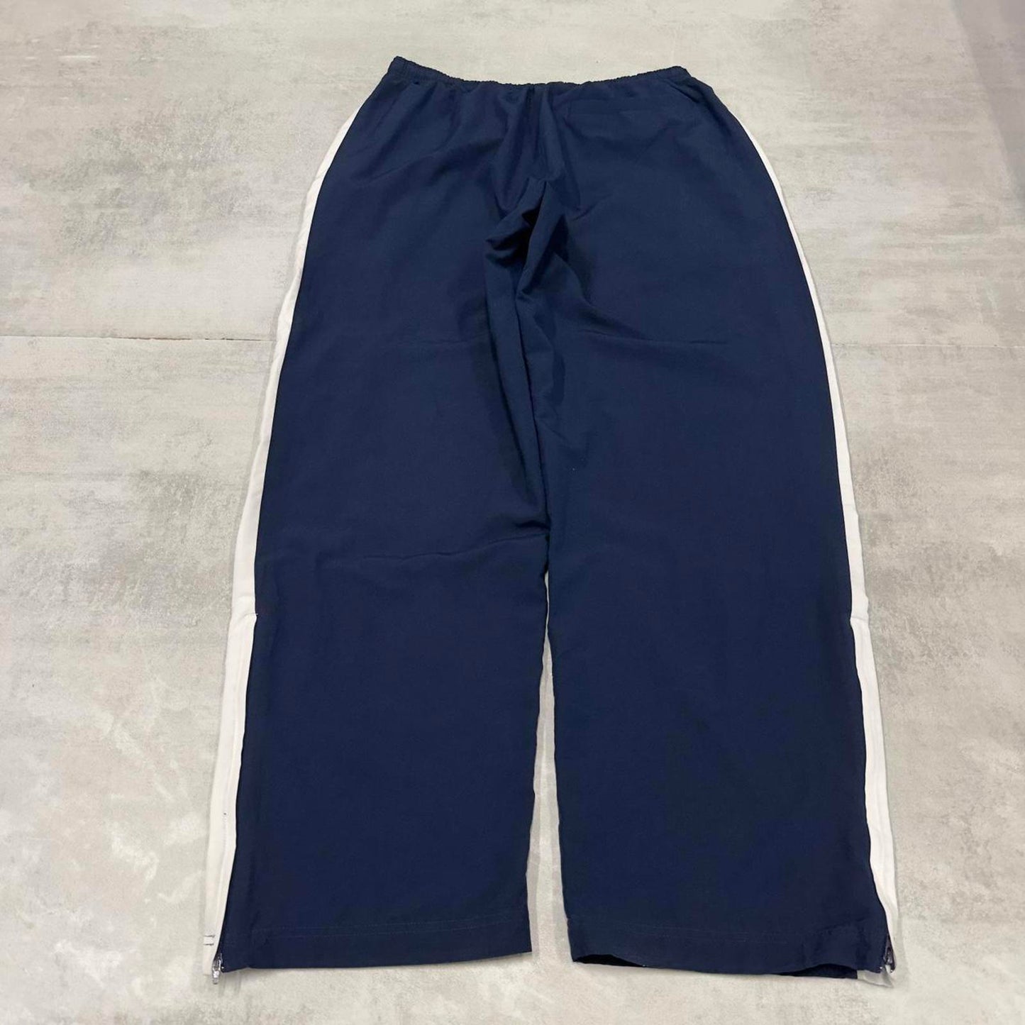 Baggy Nike Trackies XL Navy y2k 00s style loose wide leg joggers embroidered swoosh logo mesh lining