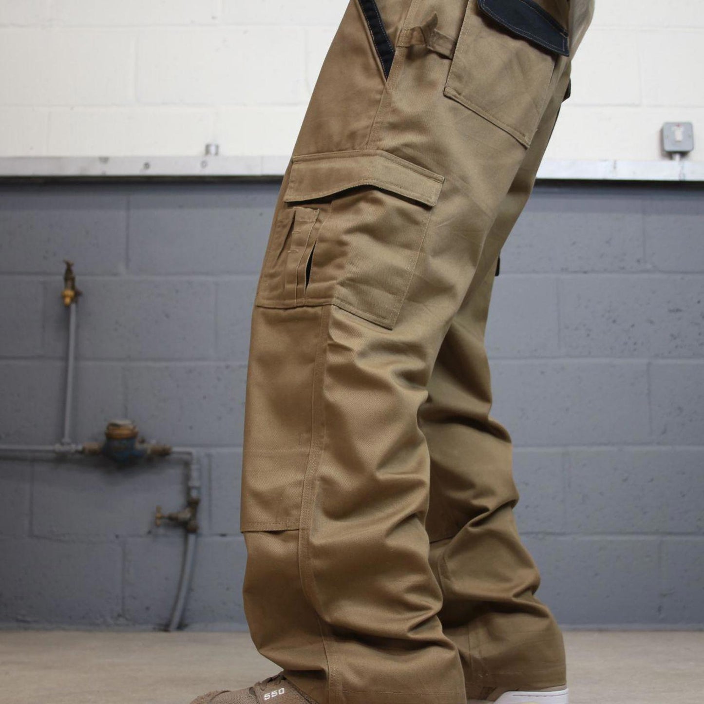 Baggy Dickies cargo trousers W36L30 khaki loose skater style cargo pants utility pockets