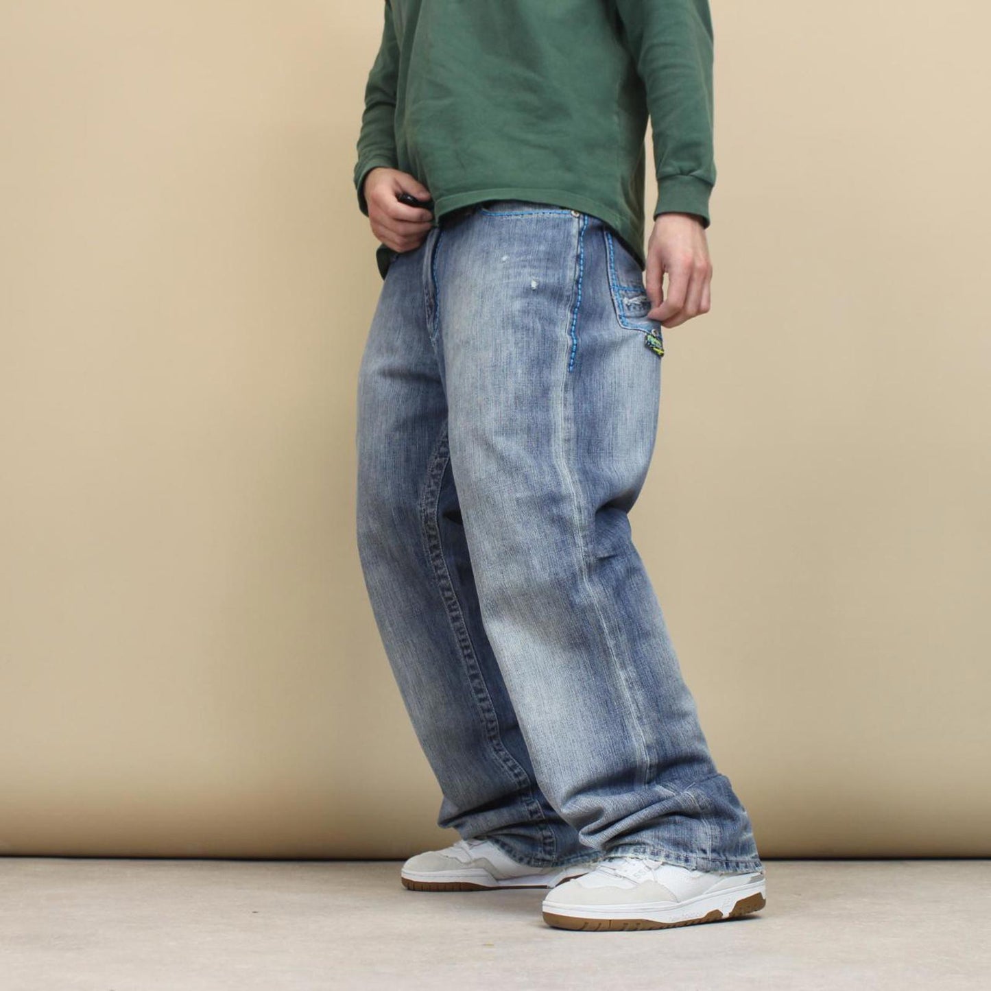 Embroidered Akademiks jeans W38 L34