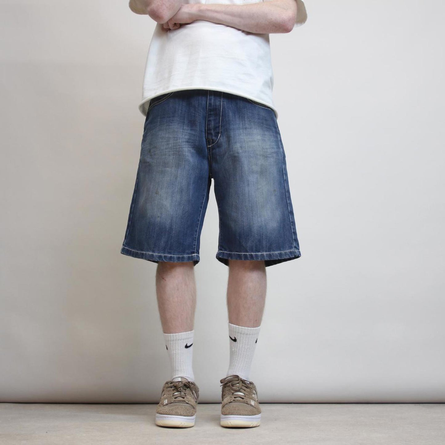 Mens baggy denim shorts W36