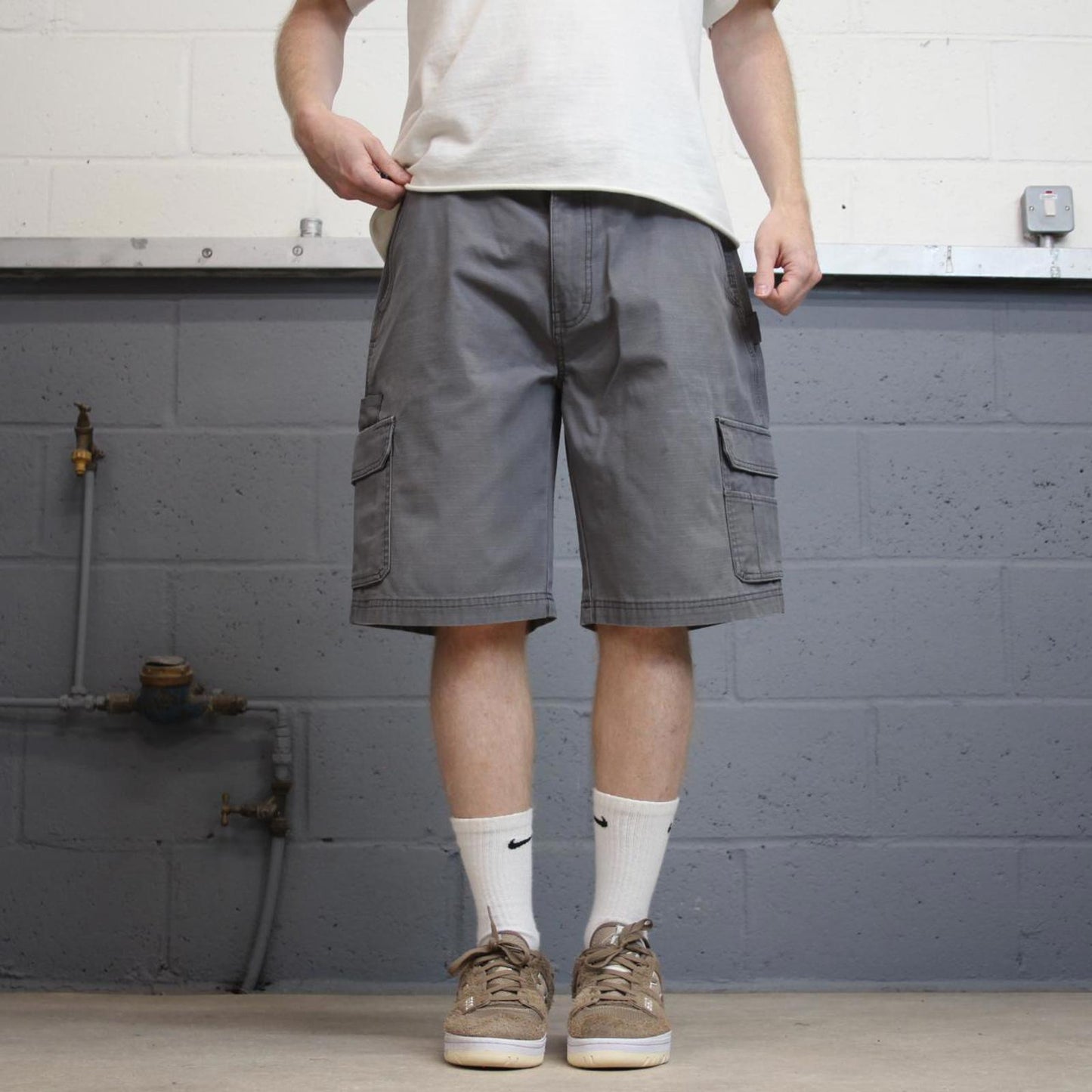 Grey baggy Dickies cargo shorts W32
