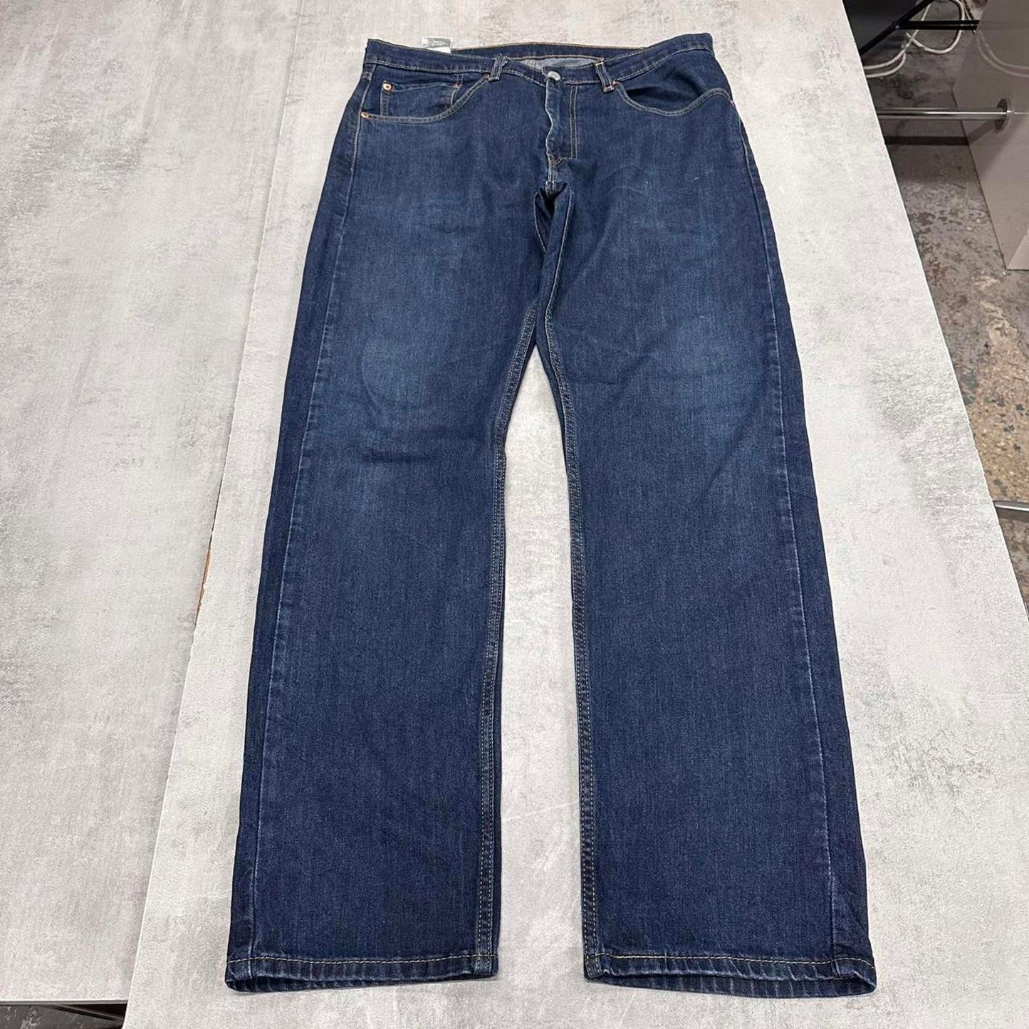 Blue Levis 505 jeans W34L32