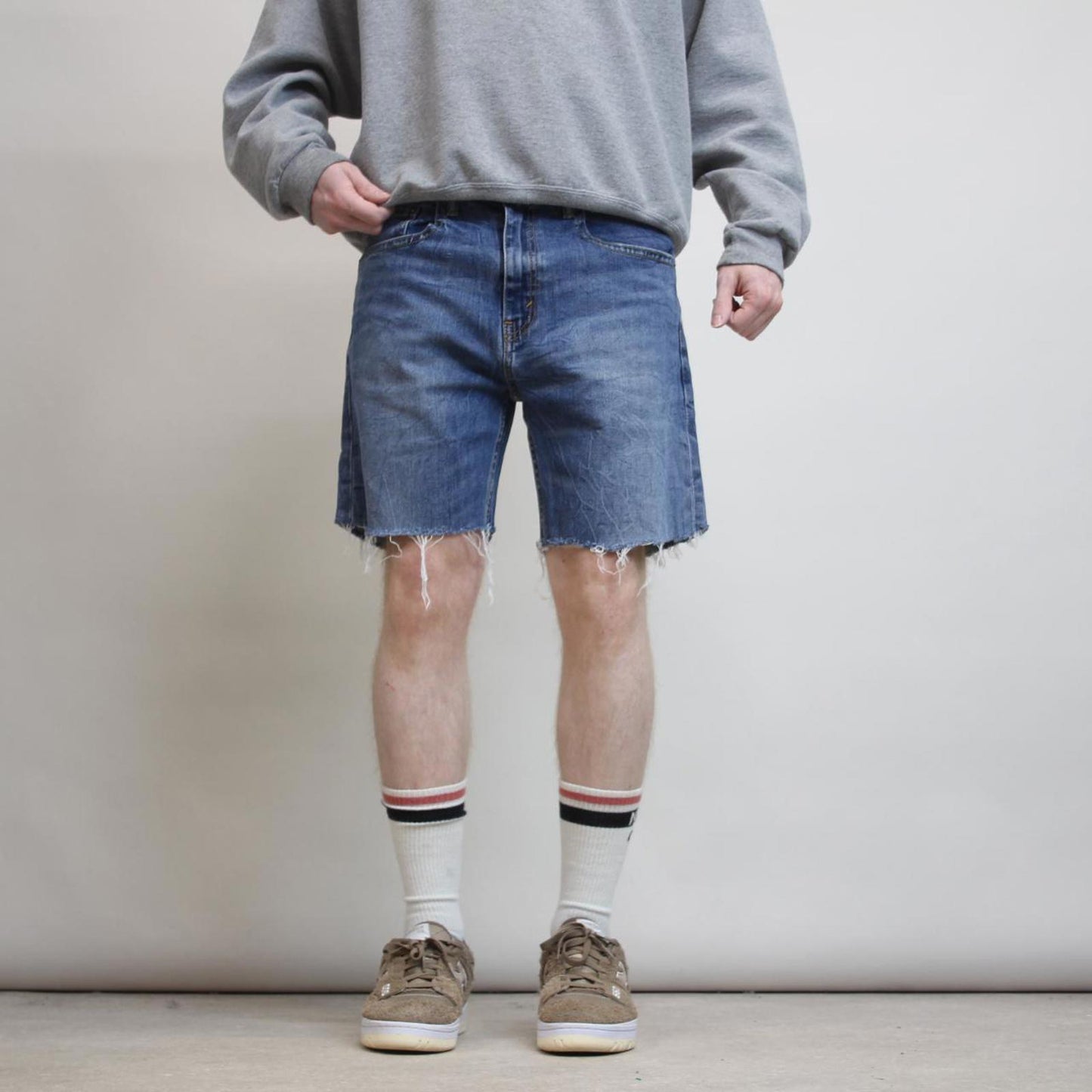 Mens Levi’s jorts W34