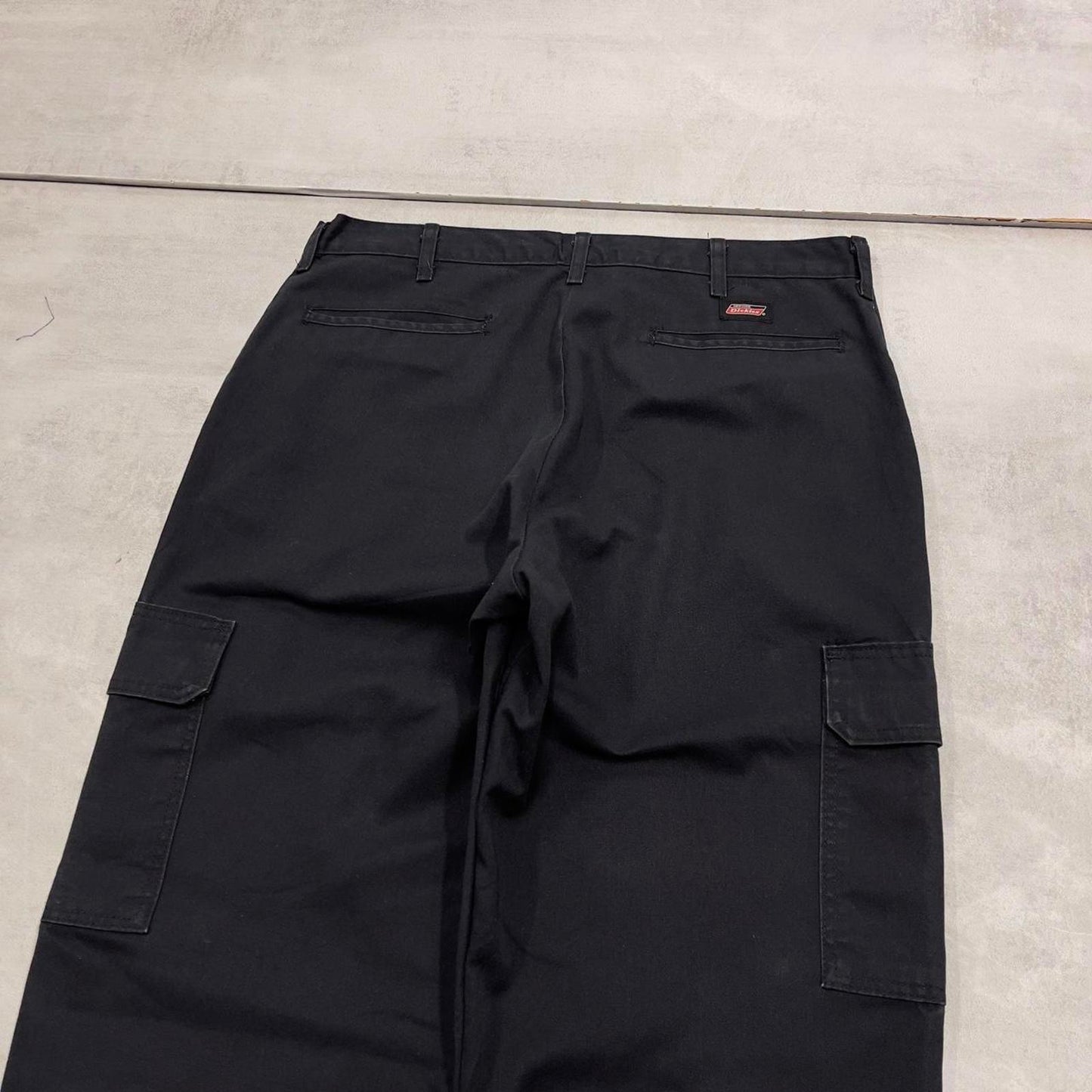 Baggy black Dickies cargo trousers W36L32