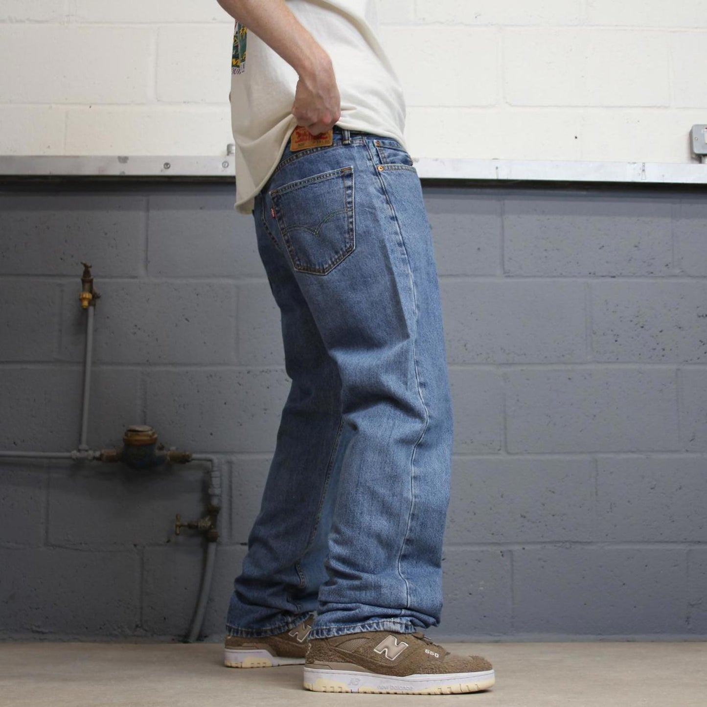 Blue Levis 505 jeans W35L32 blue loose straight leg y2k style pants red tab logo