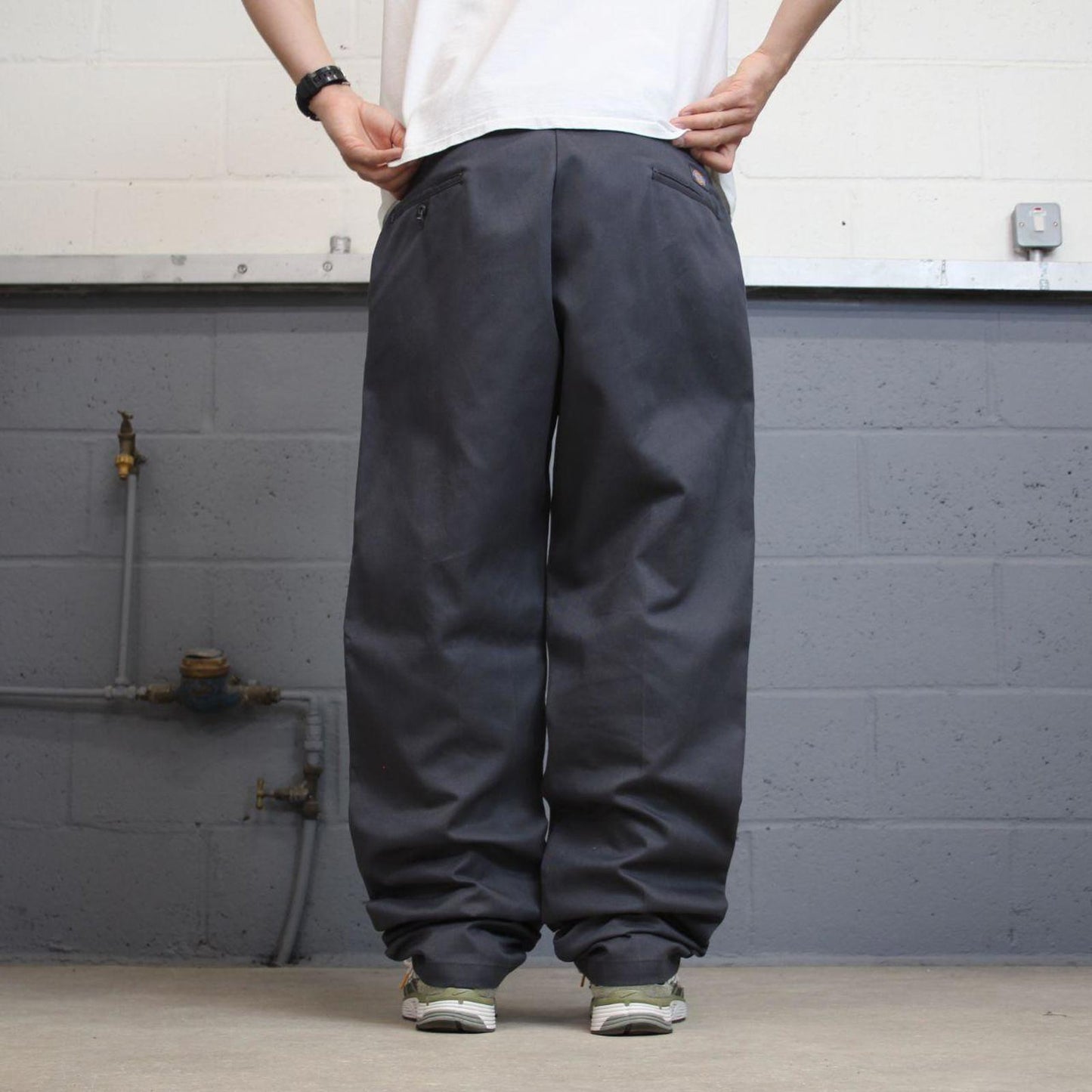 Baggy Dickies pants W38 L34 grey loose twill chino style skater pants