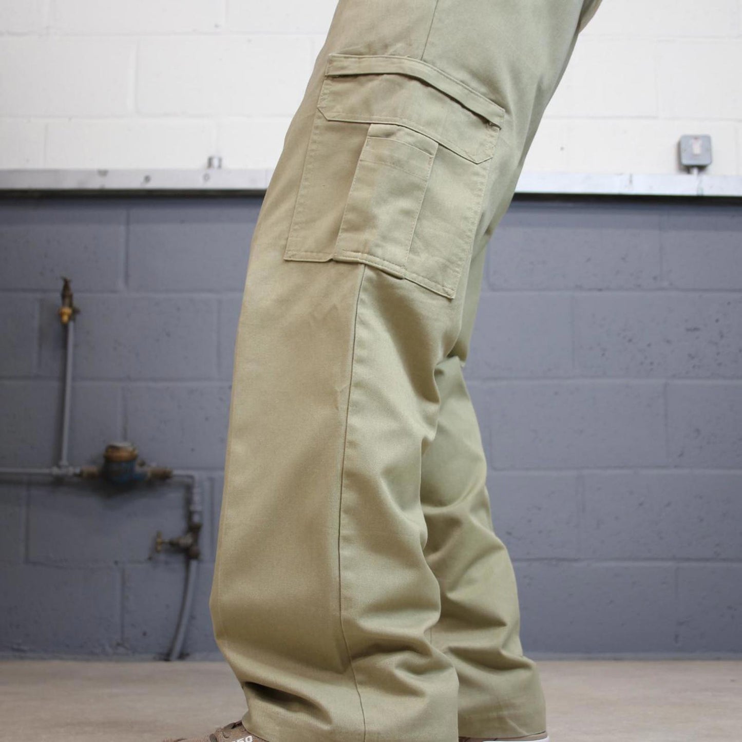 Dickies cargo trousers casual workwear W34L32 Khaki cargos y2k skater style pants utility streetwear