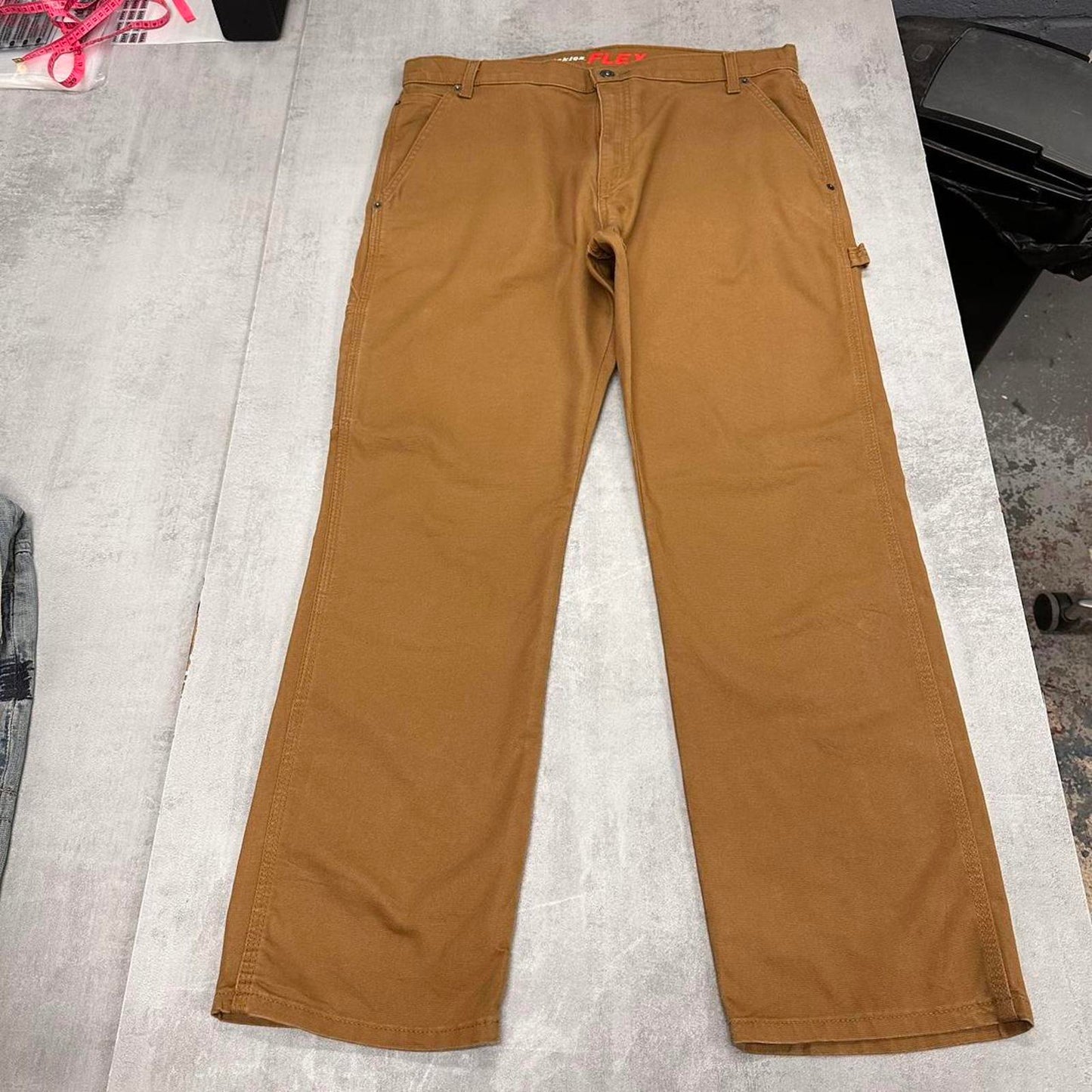 Dickies carpenter pants W36 L30 loose tan skater cargos