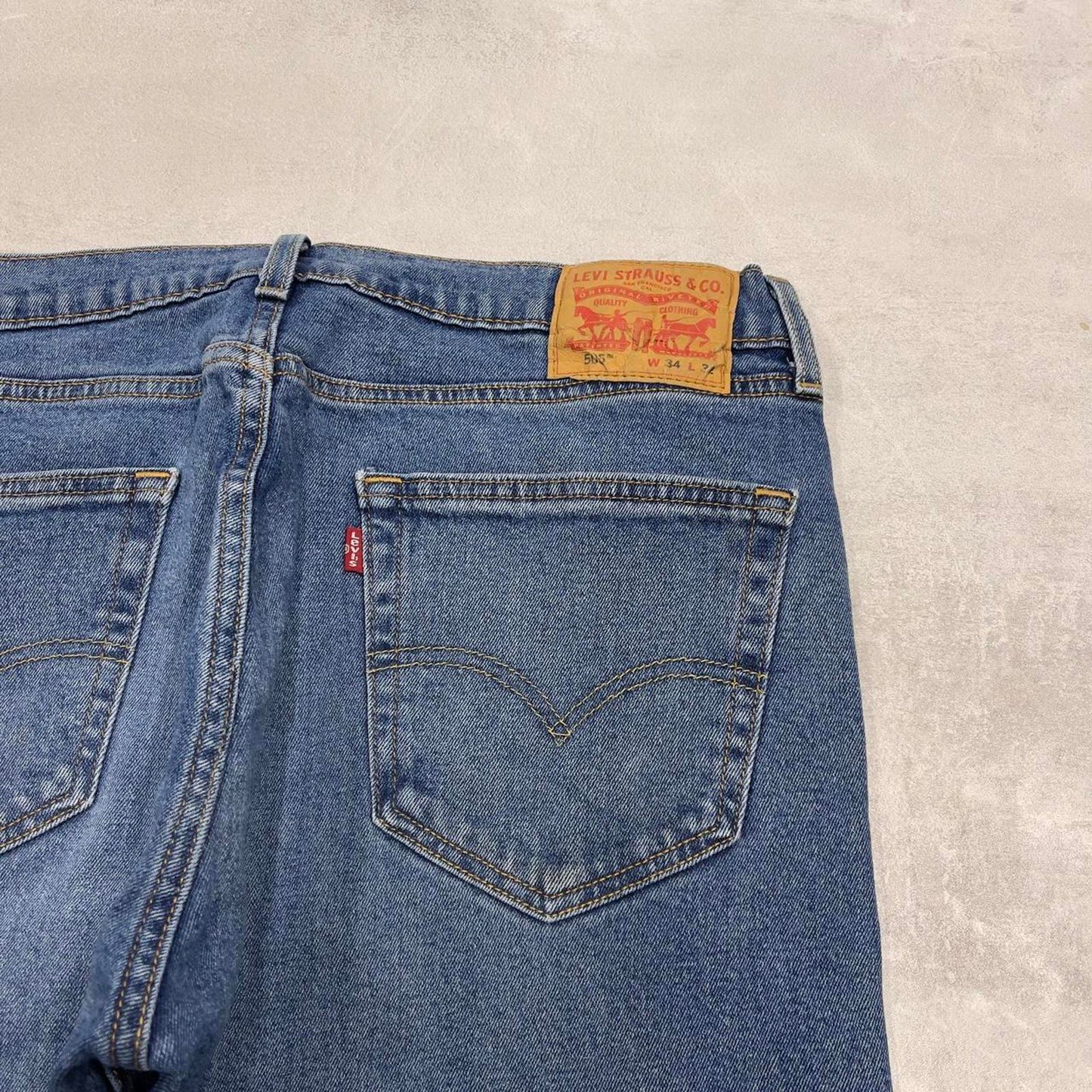 Blue Levis 505 jeans W34L32 blue straight leg y2k style pants red tab logo