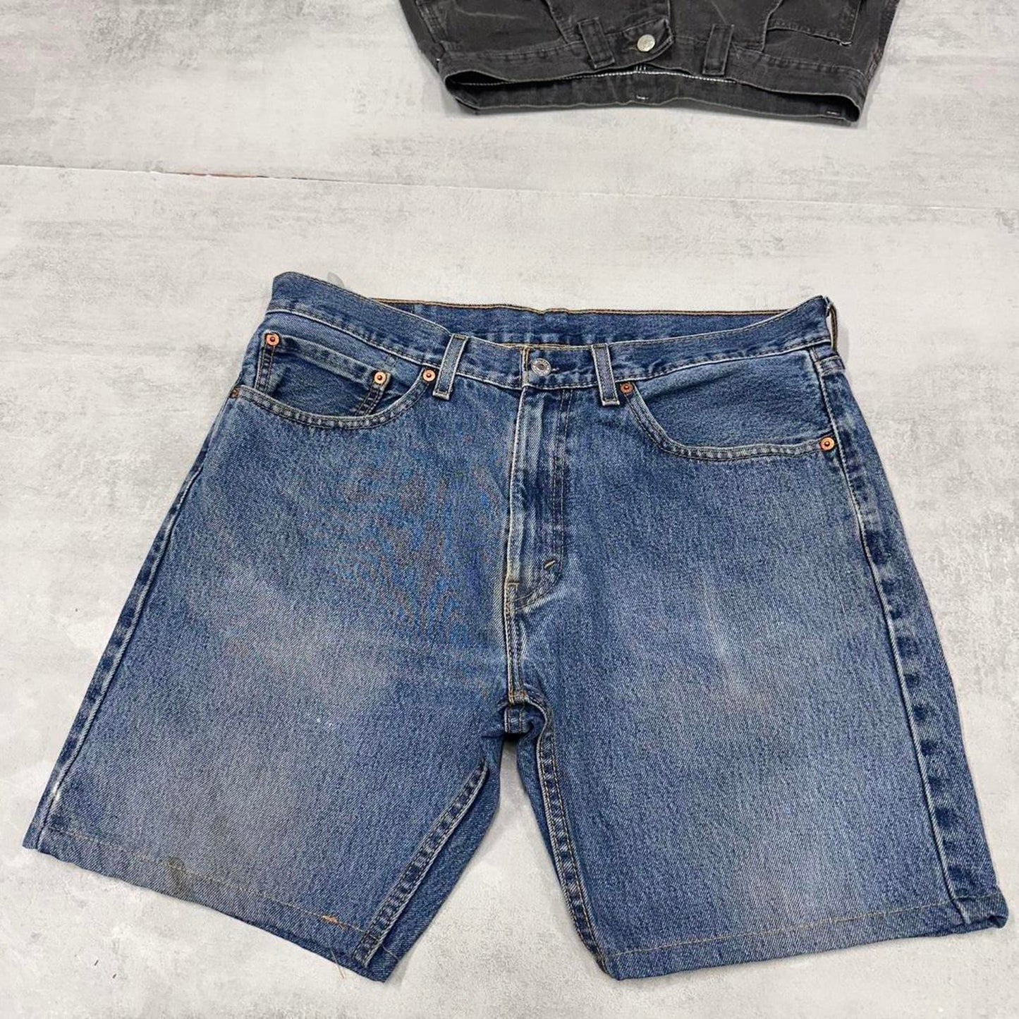 Mens Levi’s 505 jorts W36