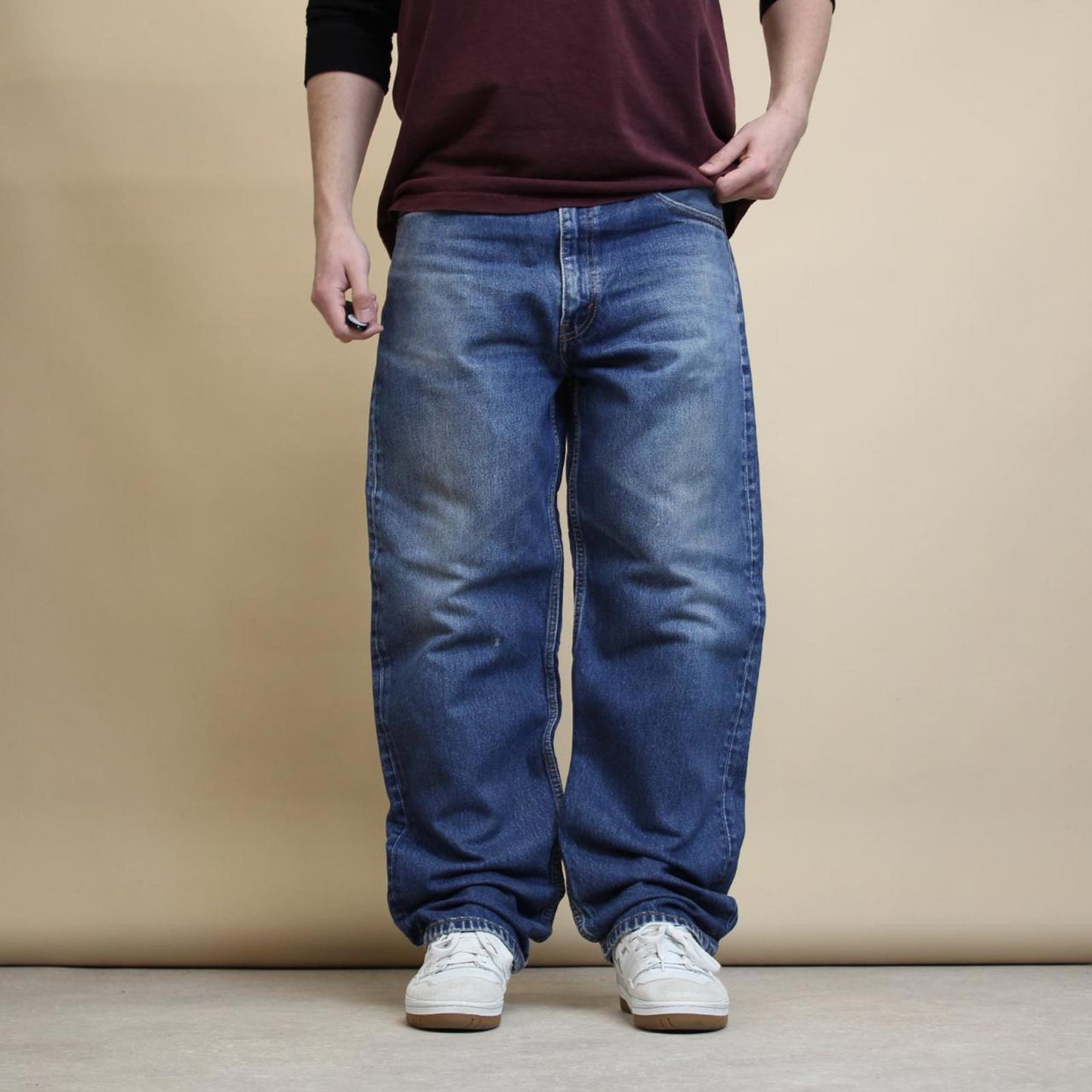 Blue Levi's 550 jeans W38