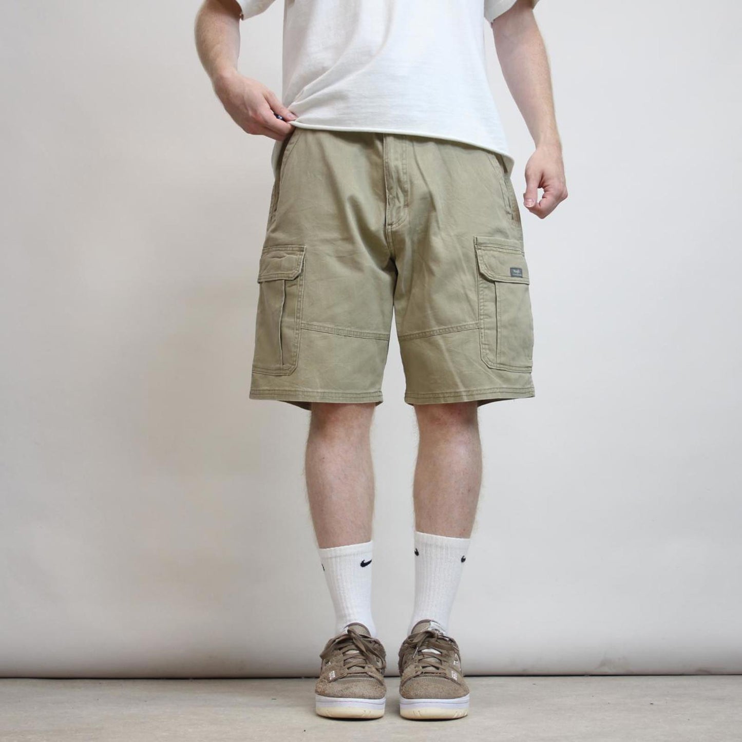 Baggy Wrangler cargo shorts W36