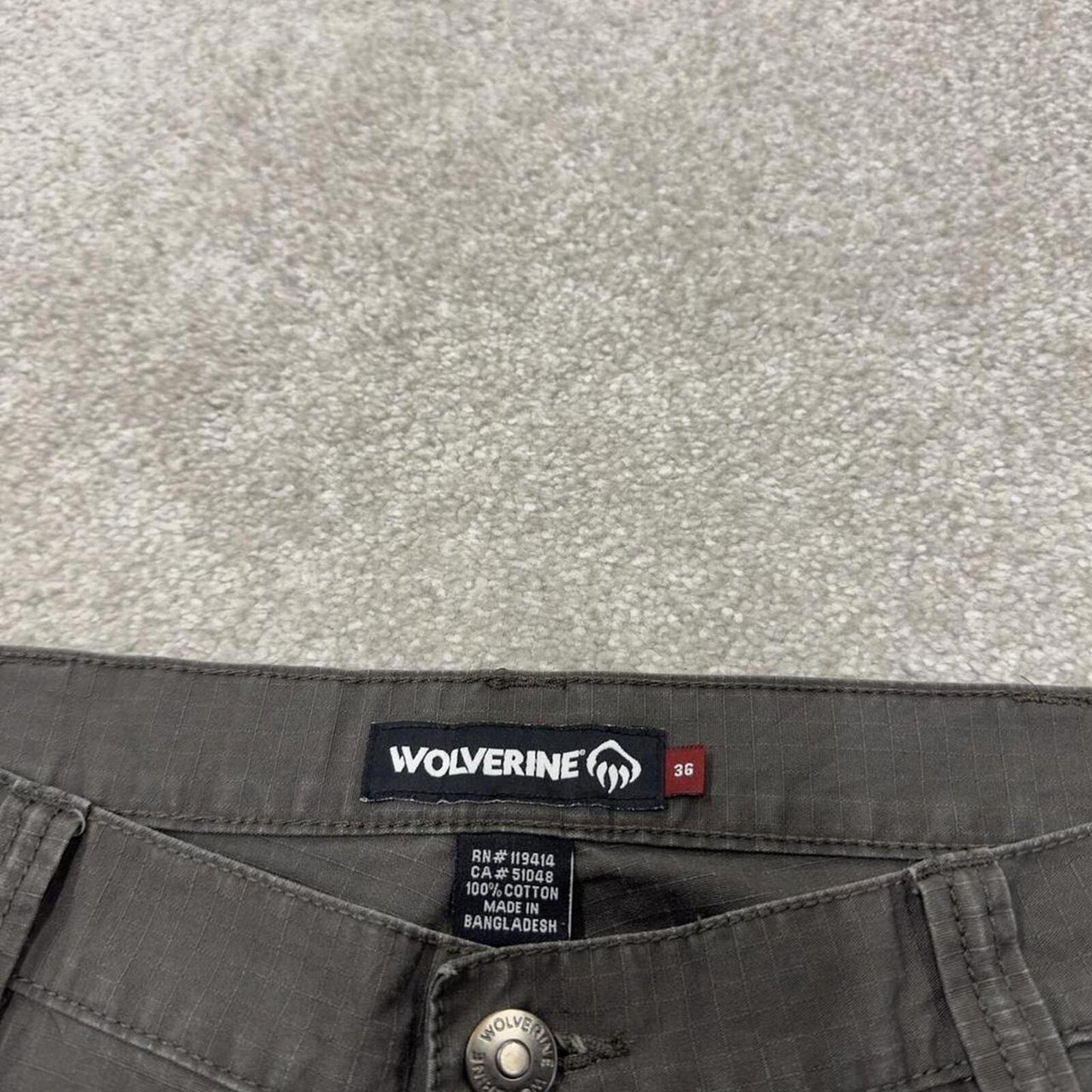 Baggy carpenter shorts workwear grey Wolverine skater style summer festival cargo jorts