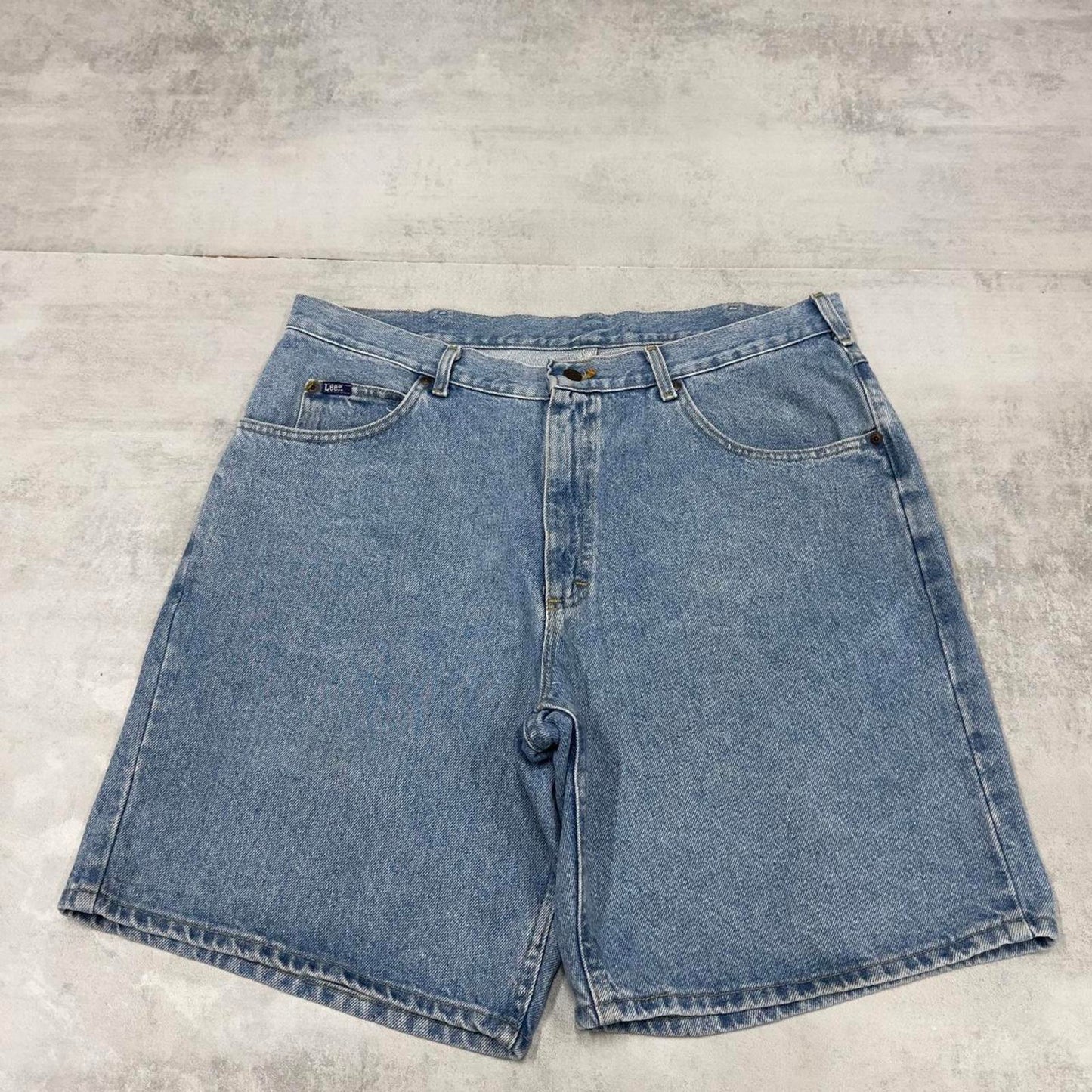 Baggy Lee jorts W38