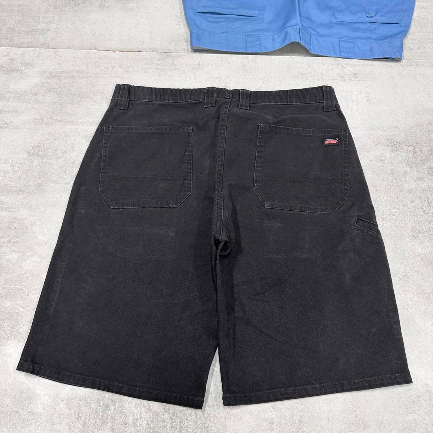 Black Dickies carpenter jorts W34