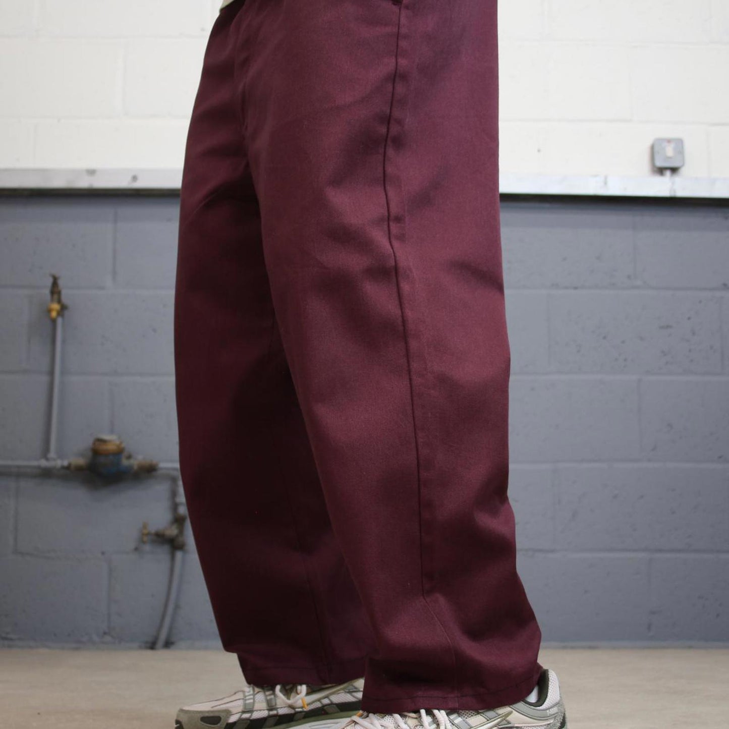 Burgundy Dickies chino style skate pants W40 L25