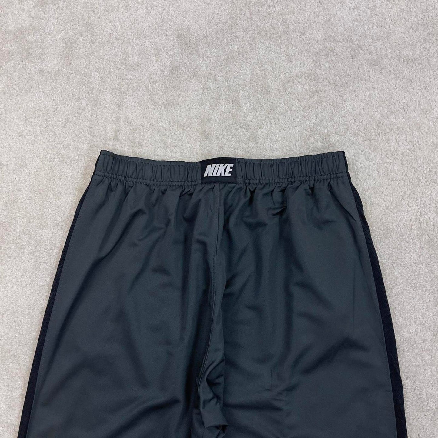 Baggy Nike Trackies Large Grey y2k 00s style loose wide leg joggers embroidered logo side stripe